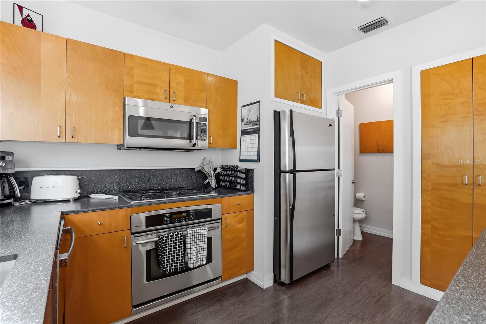 106 FAREHAM PL N, ST PETERSBURG, FL, 33701