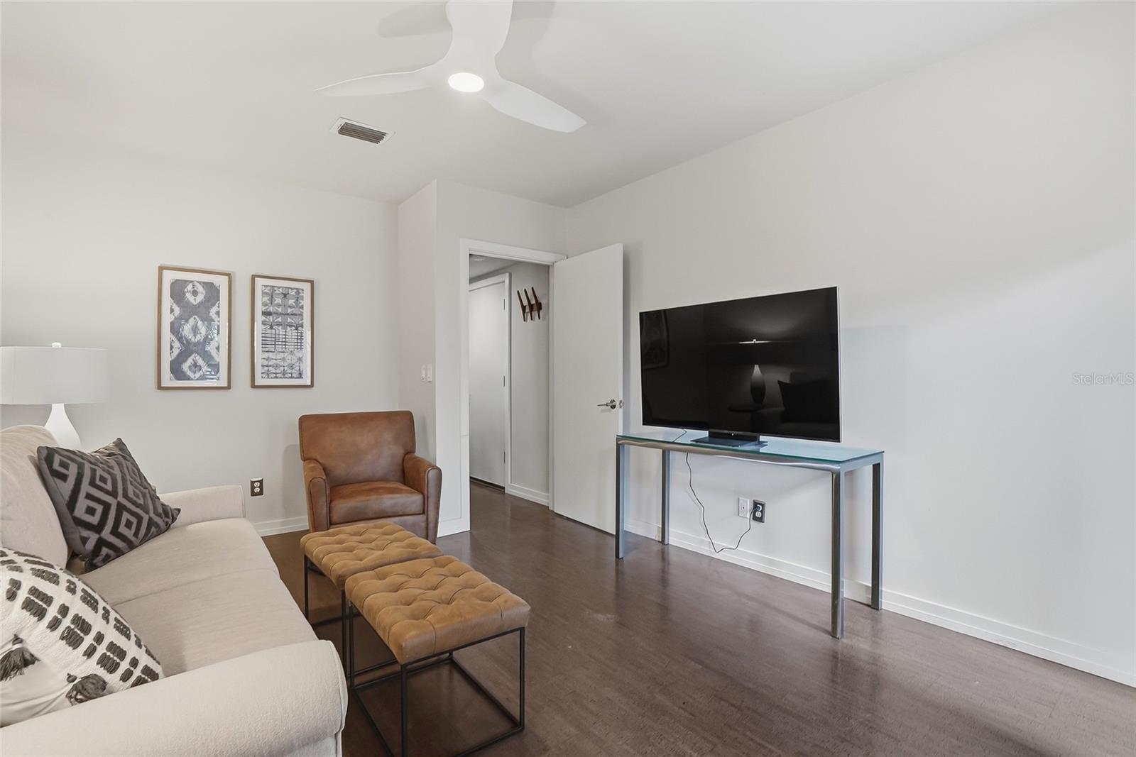 106 FAREHAM PL N, ST PETERSBURG, FL, 33701