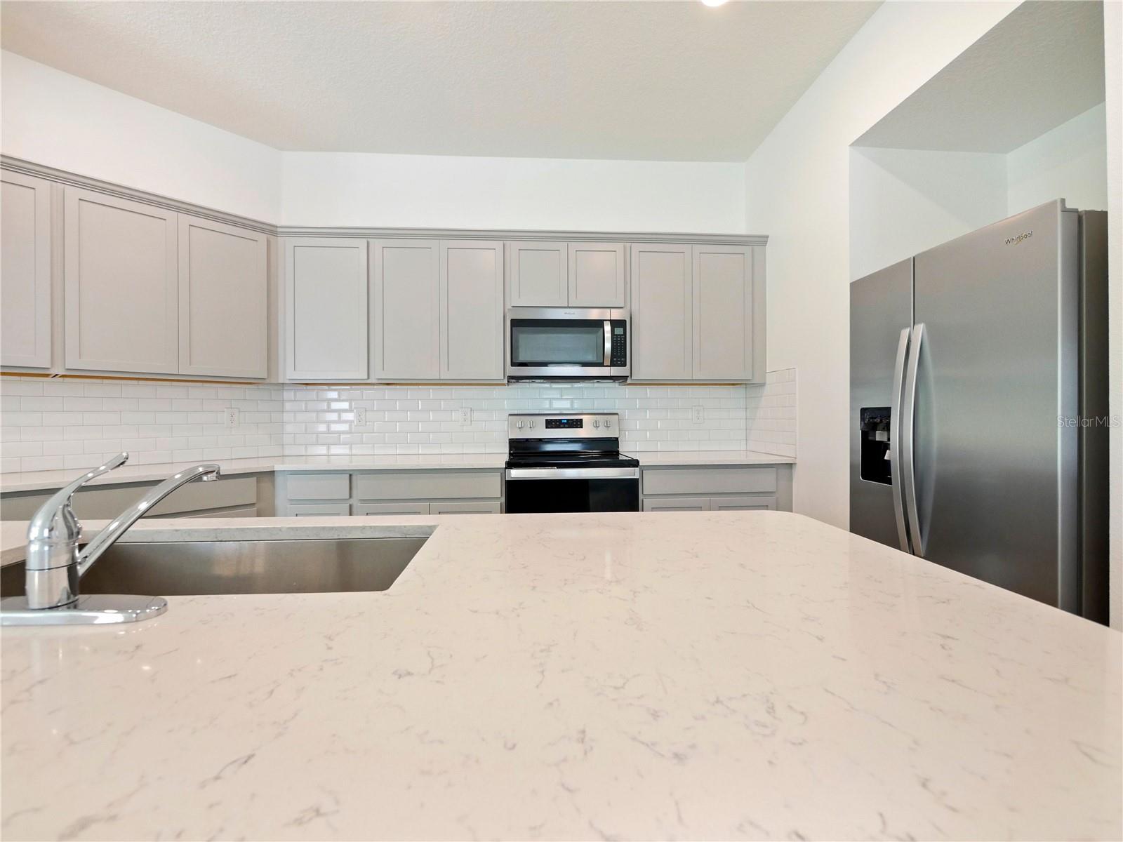 2395 BISCOTTO CIR, DAVENPORT, FL, 33897