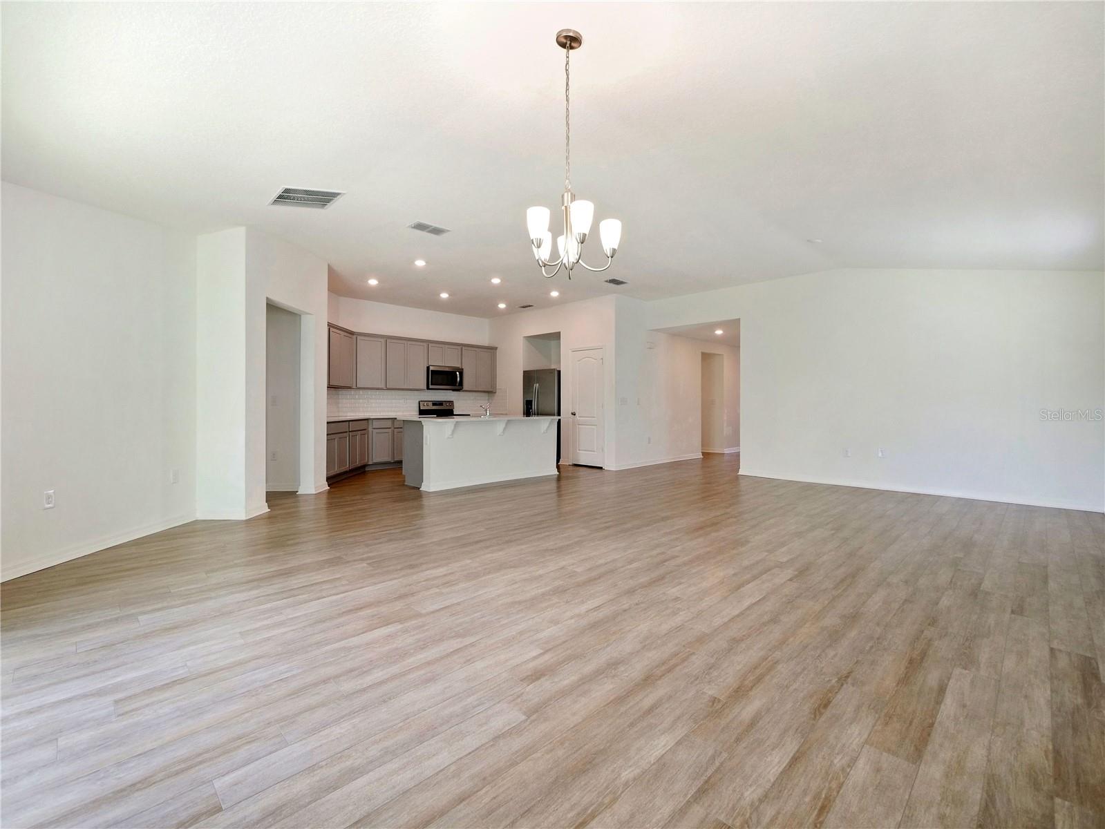 2395 BISCOTTO CIR, DAVENPORT, FL, 33897