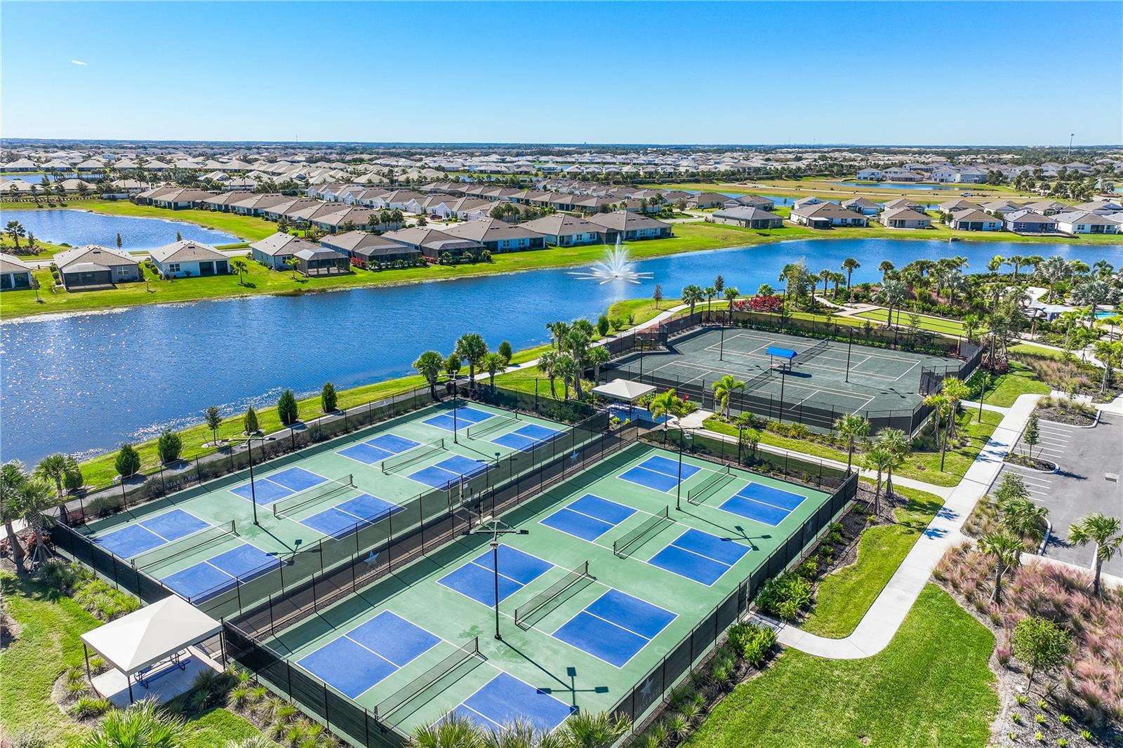 18211 BEEHIVE TER, LAKEWOOD RANCH, FL, 34211