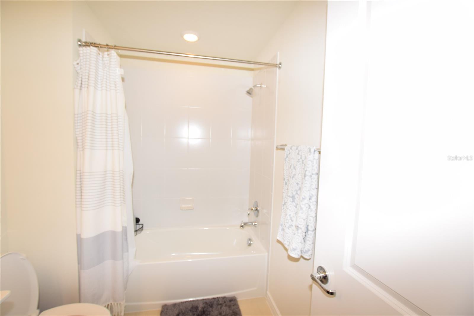 15966 WINDING BLUFF DR, MONTVERDE, FL, 34756