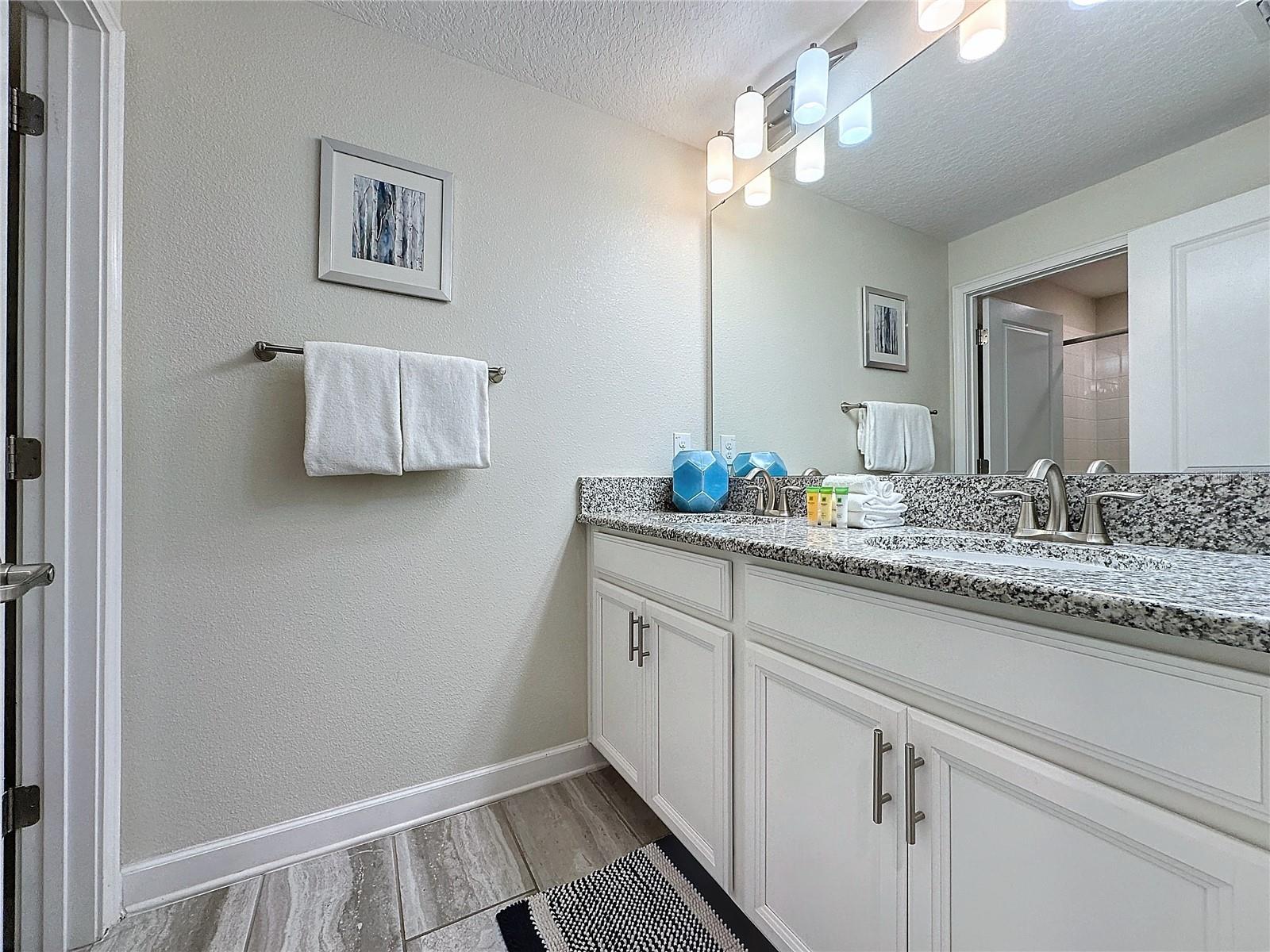 9043 DOGLEG DR, DAVENPORT, FL, 33896