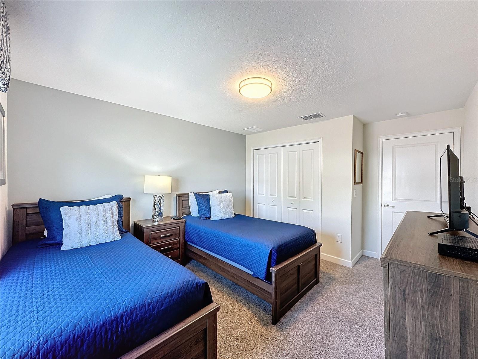 9043 DOGLEG DR, DAVENPORT, FL, 33896