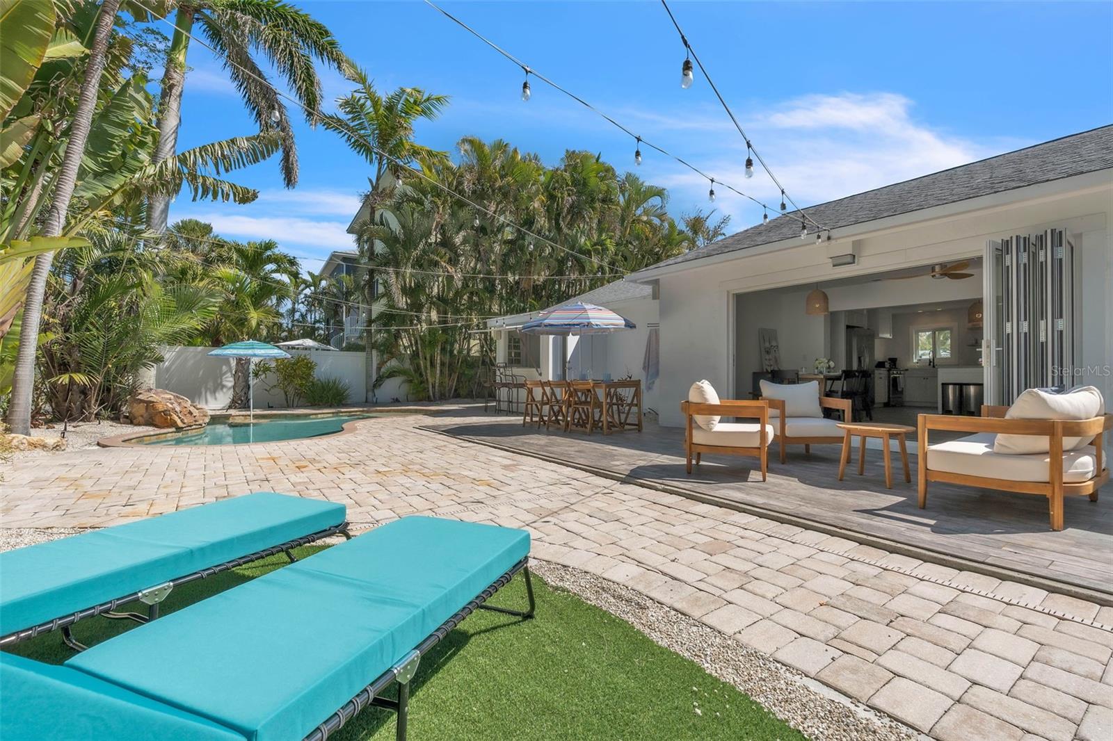 155 CRESCENT DR, ANNA MARIA, FL, 34216