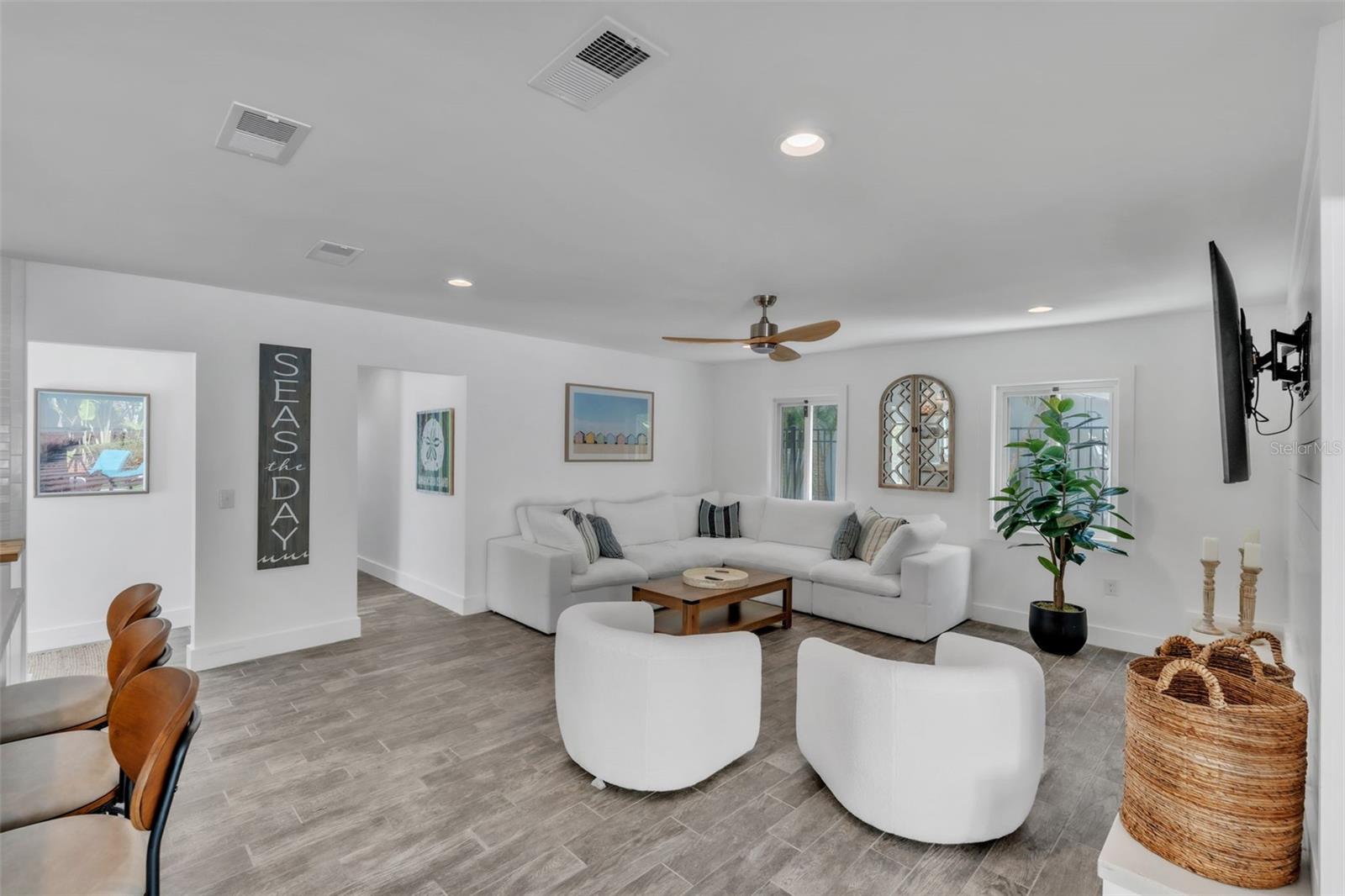 155 CRESCENT DR, ANNA MARIA, FL, 34216