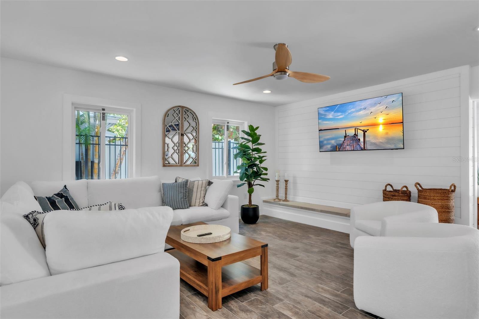 155 CRESCENT DR, ANNA MARIA, FL, 34216