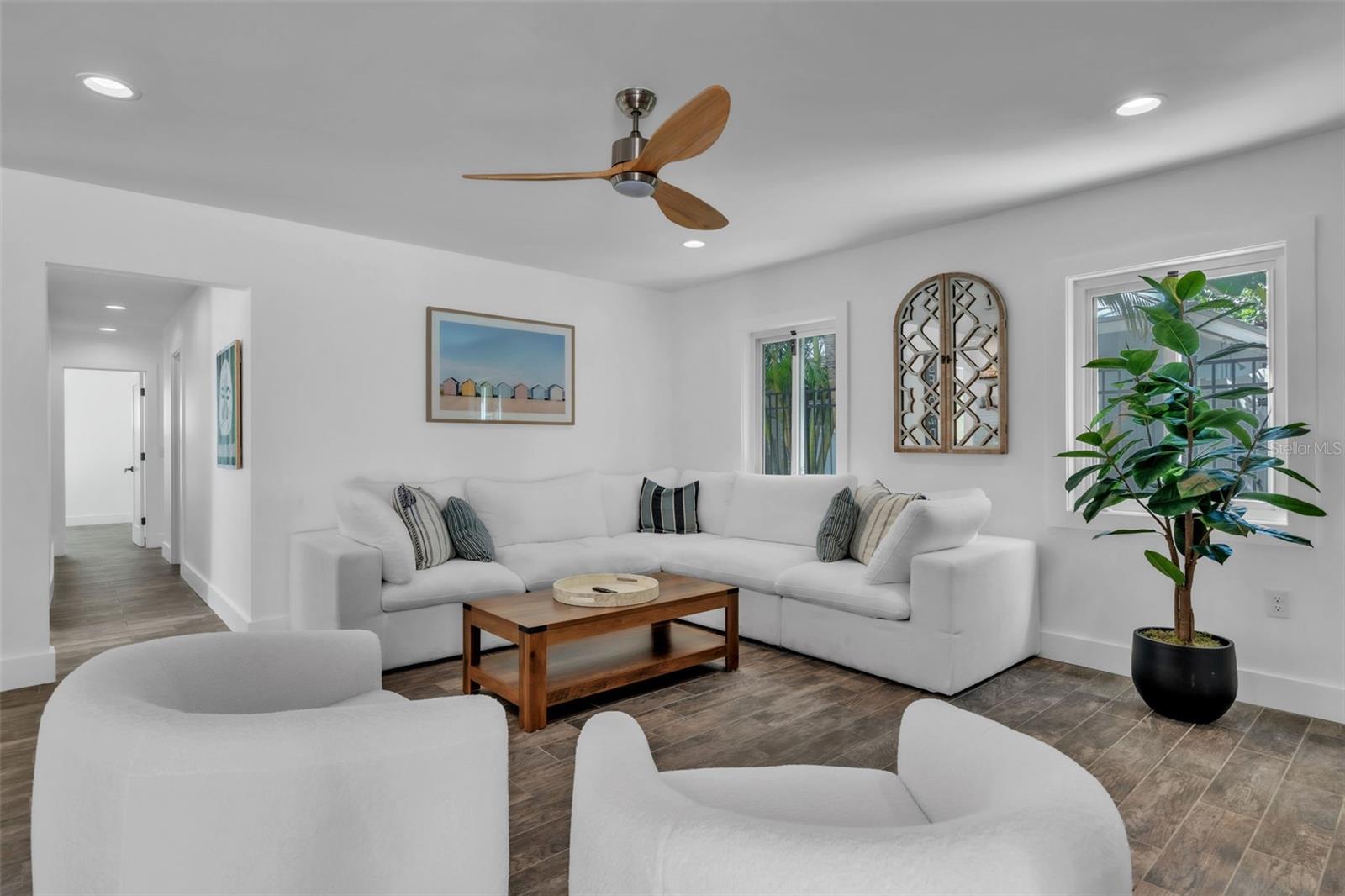 155 CRESCENT DR, ANNA MARIA, FL, 34216