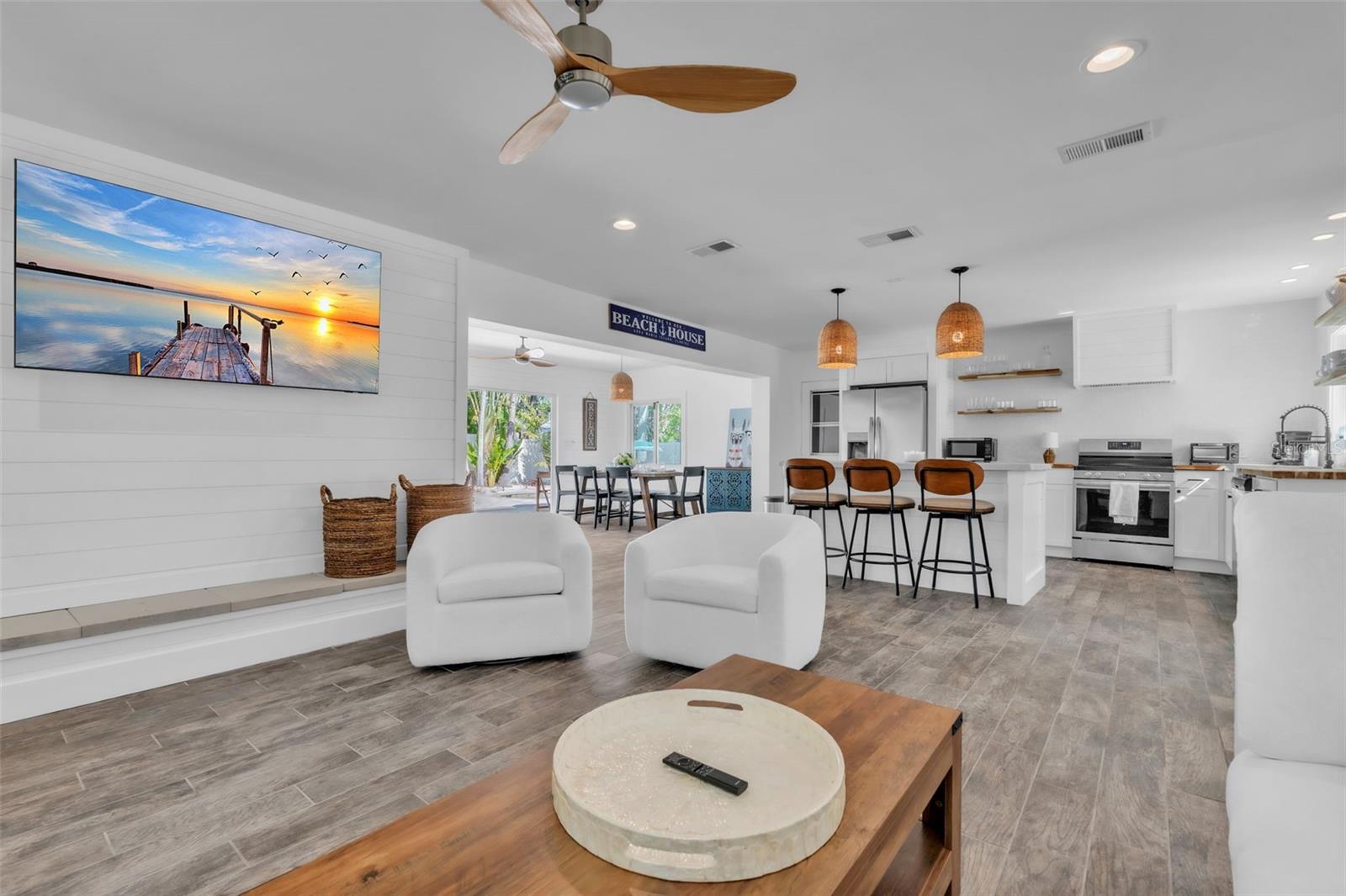 155 CRESCENT DR, ANNA MARIA, FL, 34216