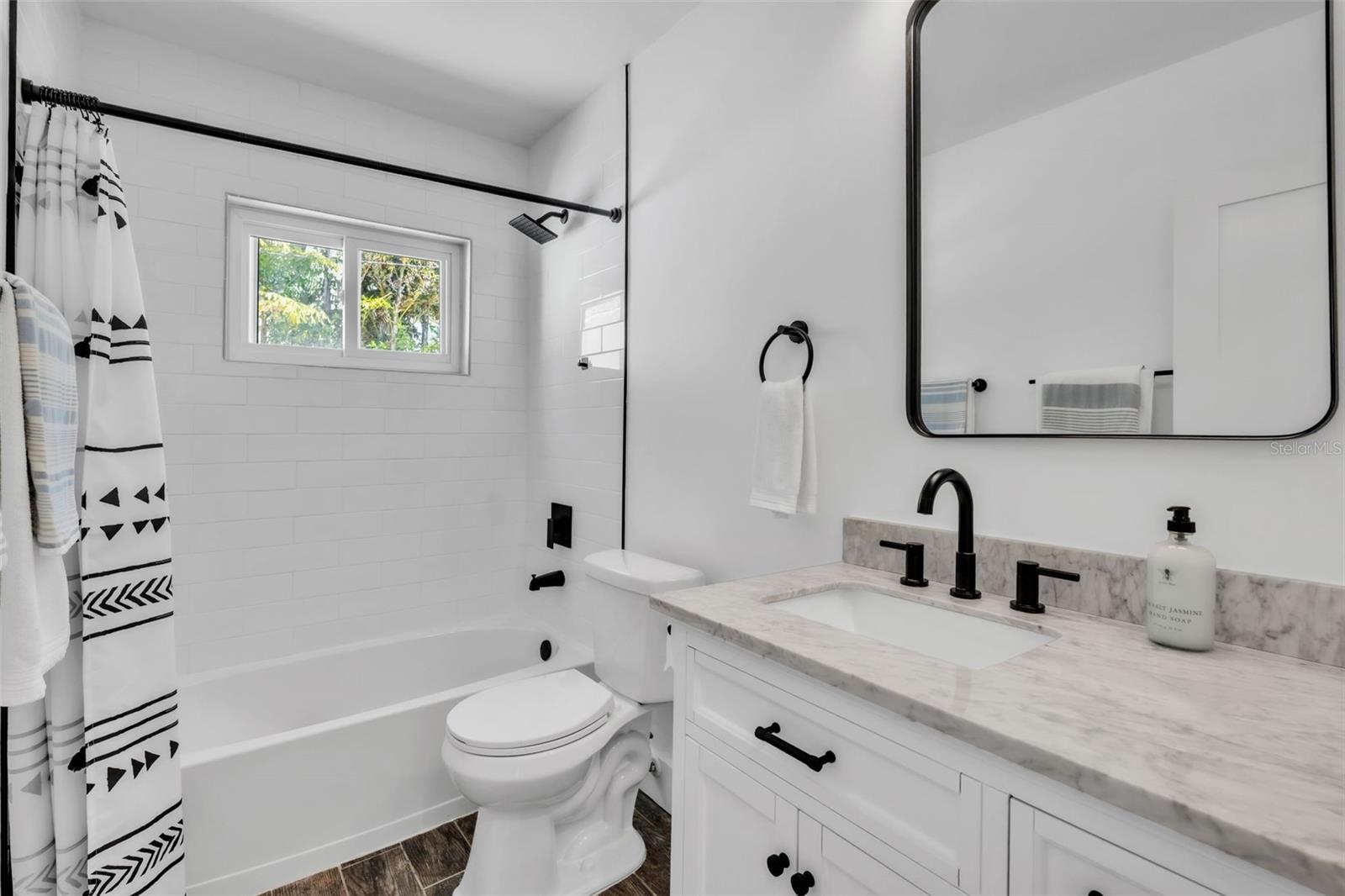 155 CRESCENT DR, ANNA MARIA, FL, 34216