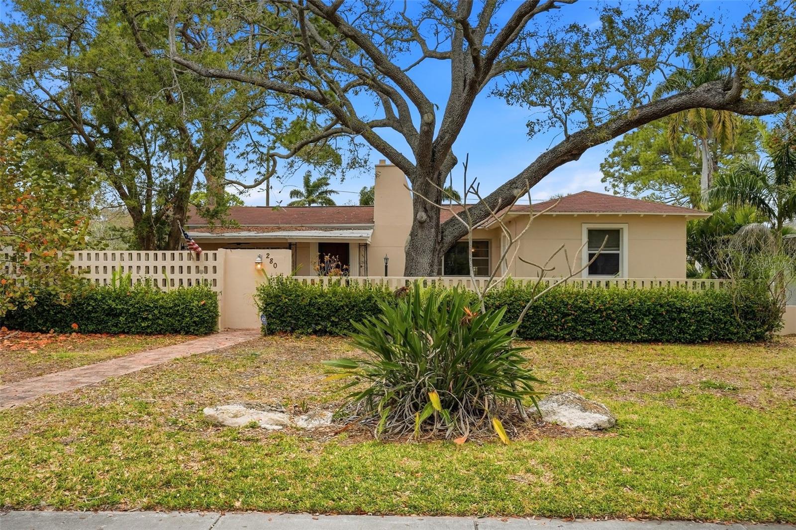 280 SNELL ISLE BLVD NE, ST PETERSBURG, FL, 33704