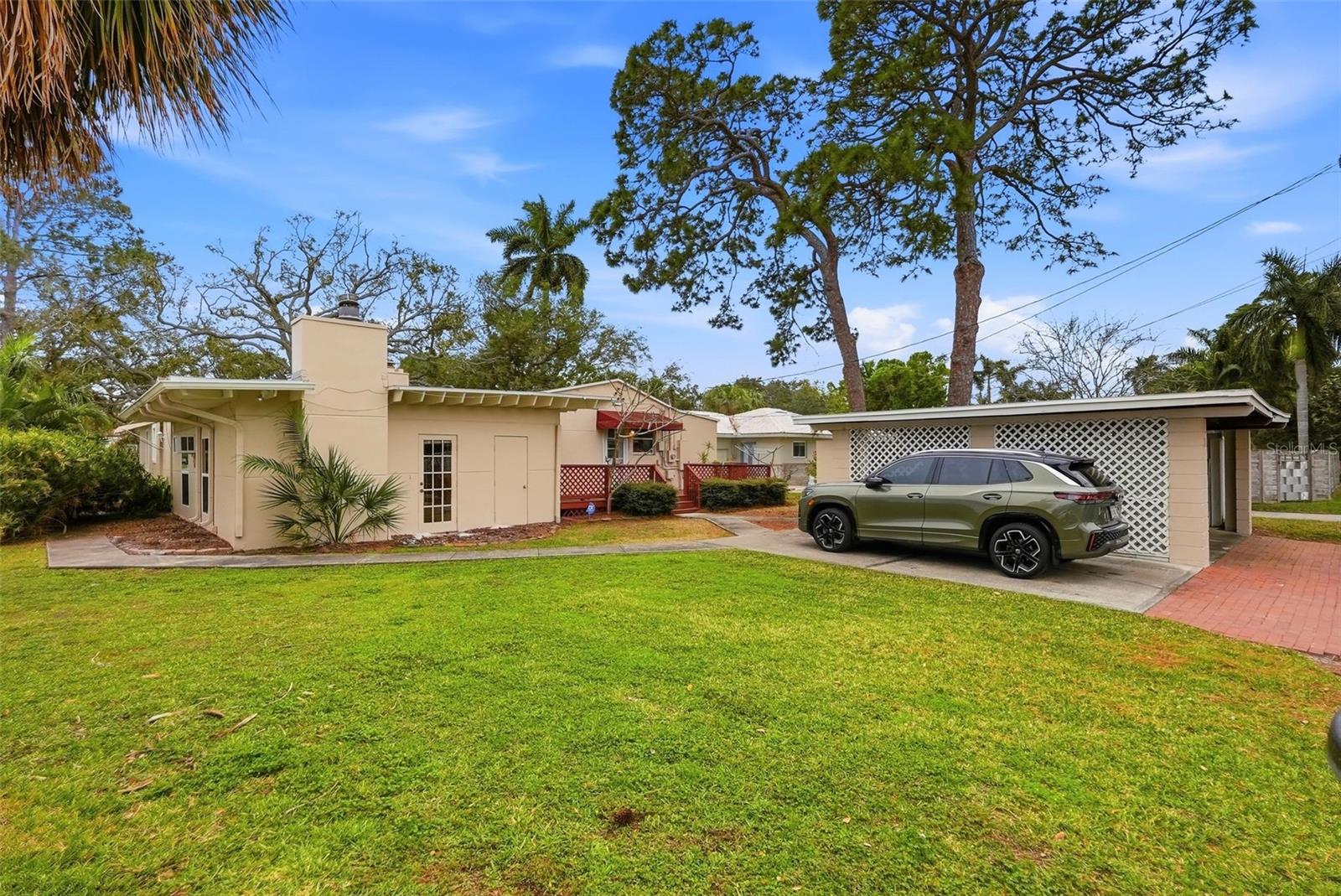 280 SNELL ISLE BLVD NE, ST PETERSBURG, FL, 33704