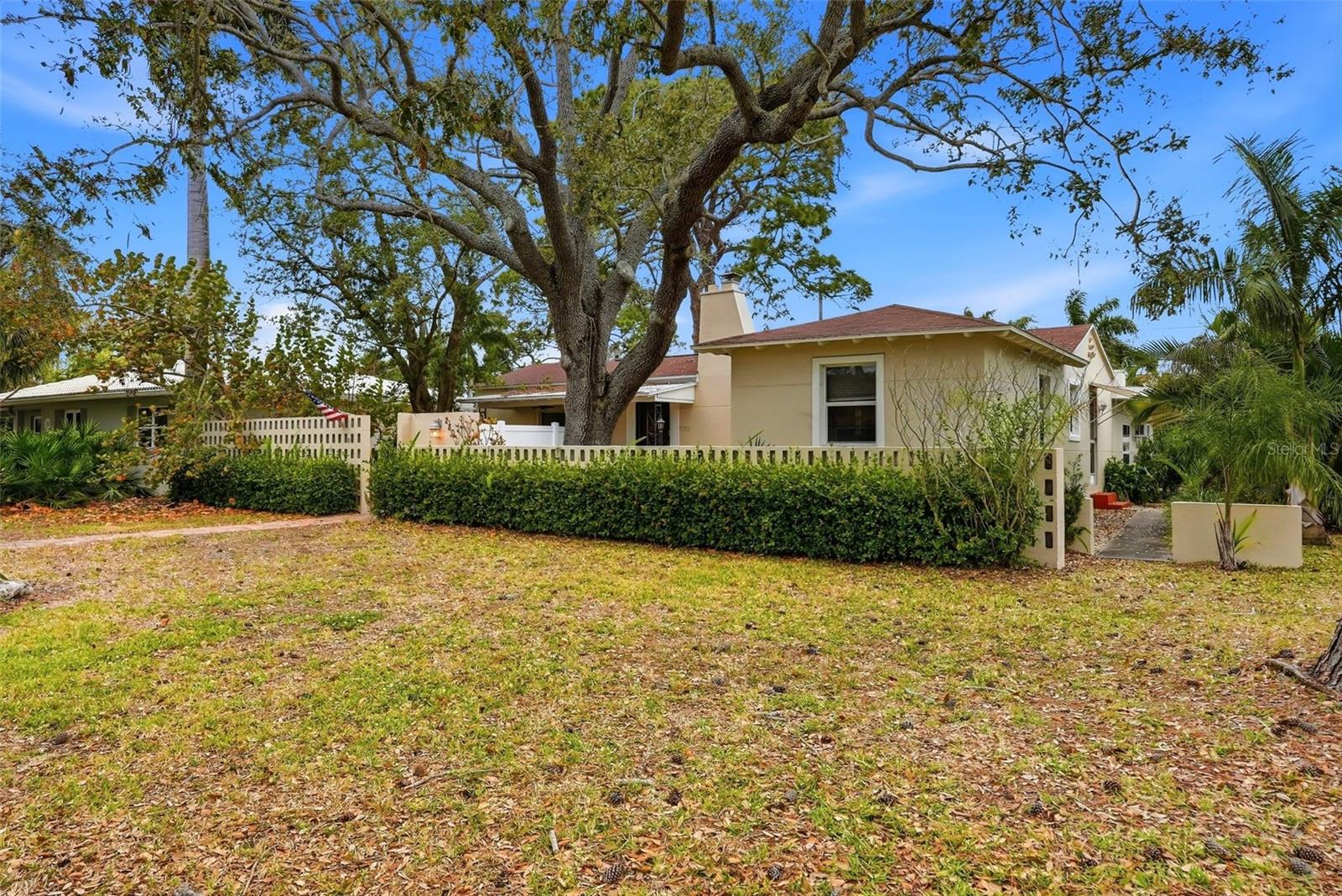 280 SNELL ISLE BLVD NE, ST PETERSBURG, FL, 33704