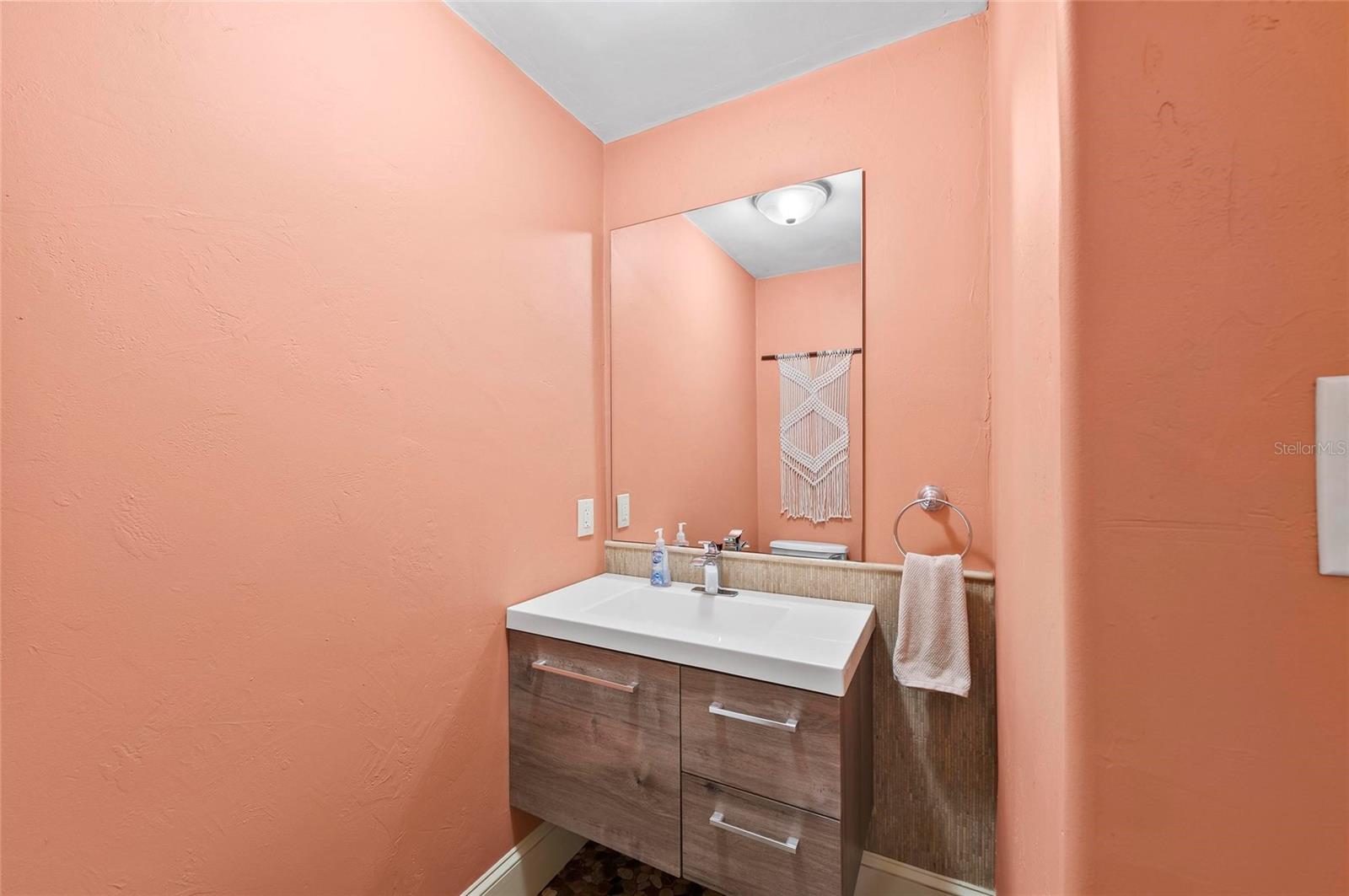 941 VIRGINIA DR, SARASOTA, FL, 34234