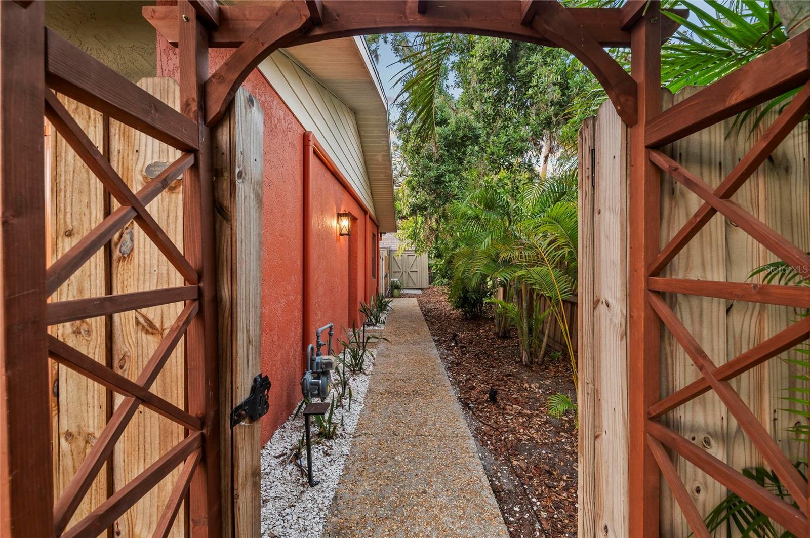 941 VIRGINIA DR, SARASOTA, FL, 34234