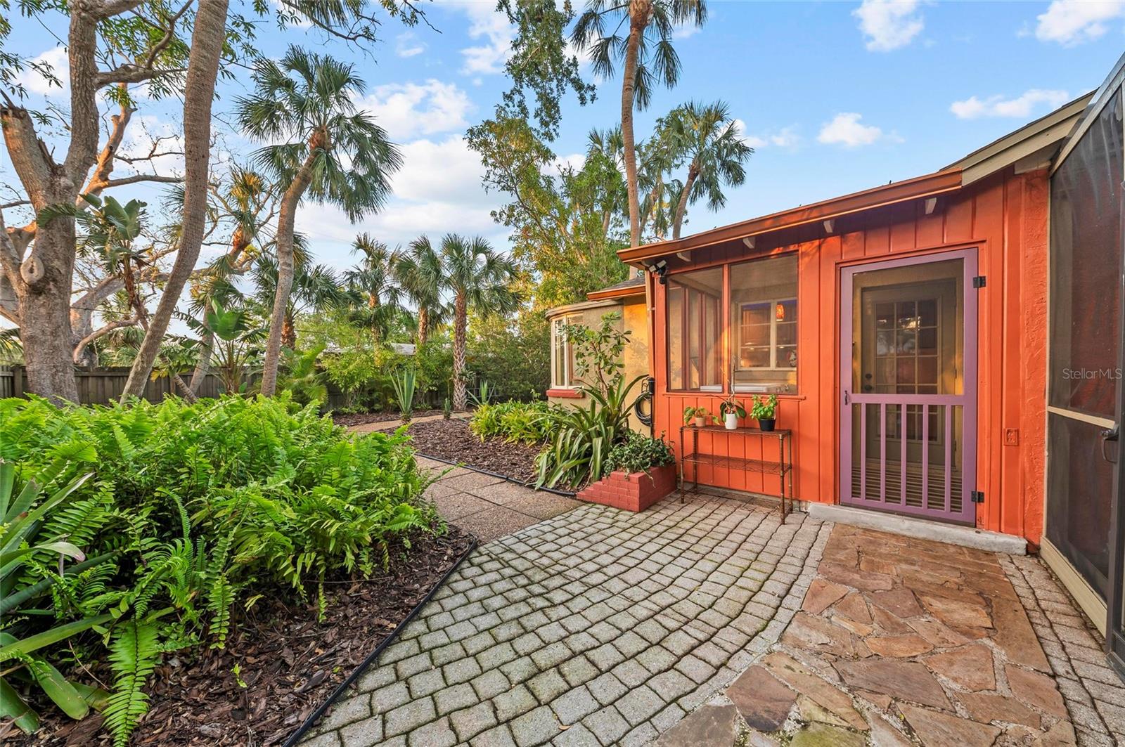 941 VIRGINIA DR, SARASOTA, FL, 34234