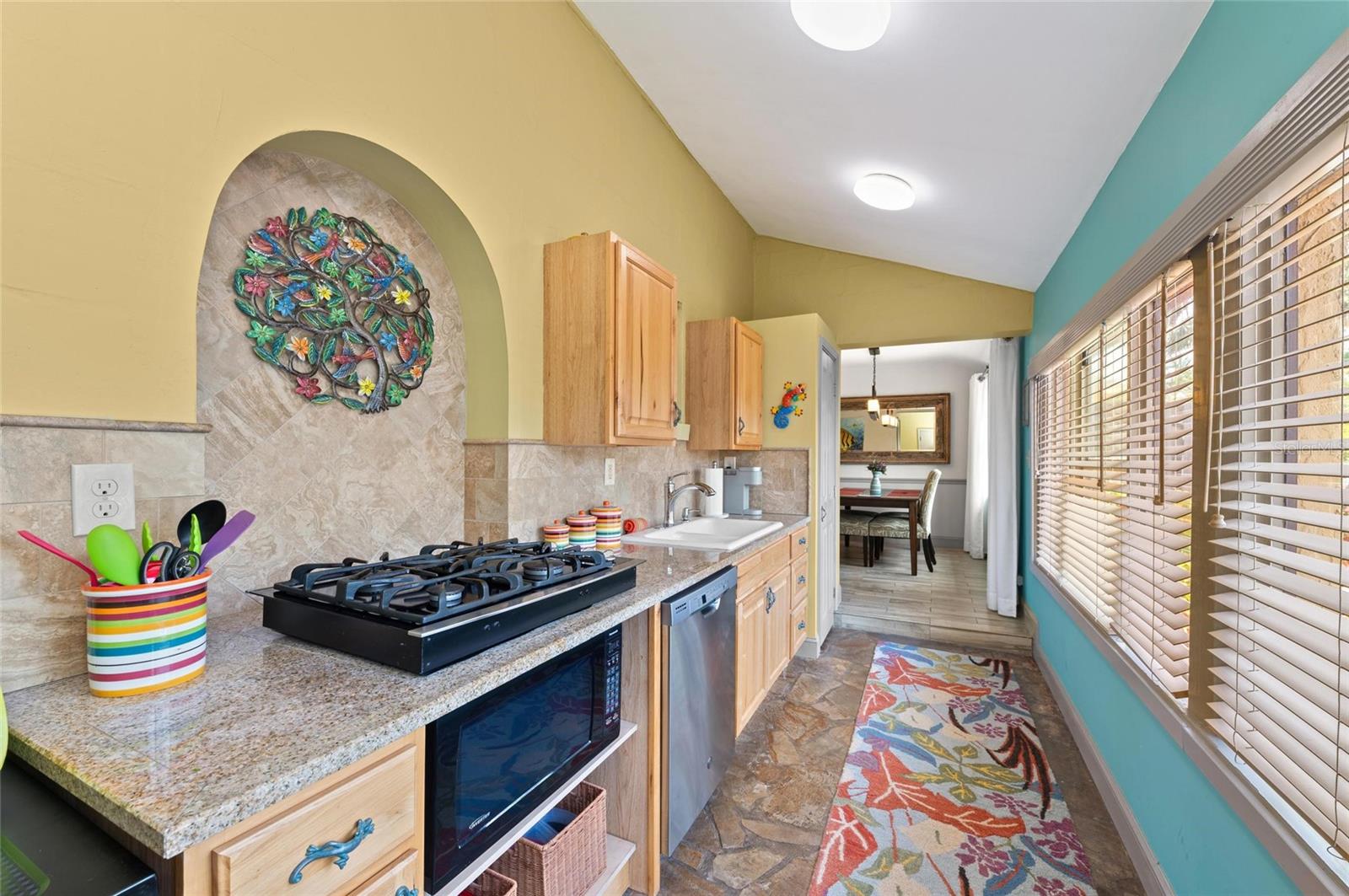 941 VIRGINIA DR, SARASOTA, FL, 34234