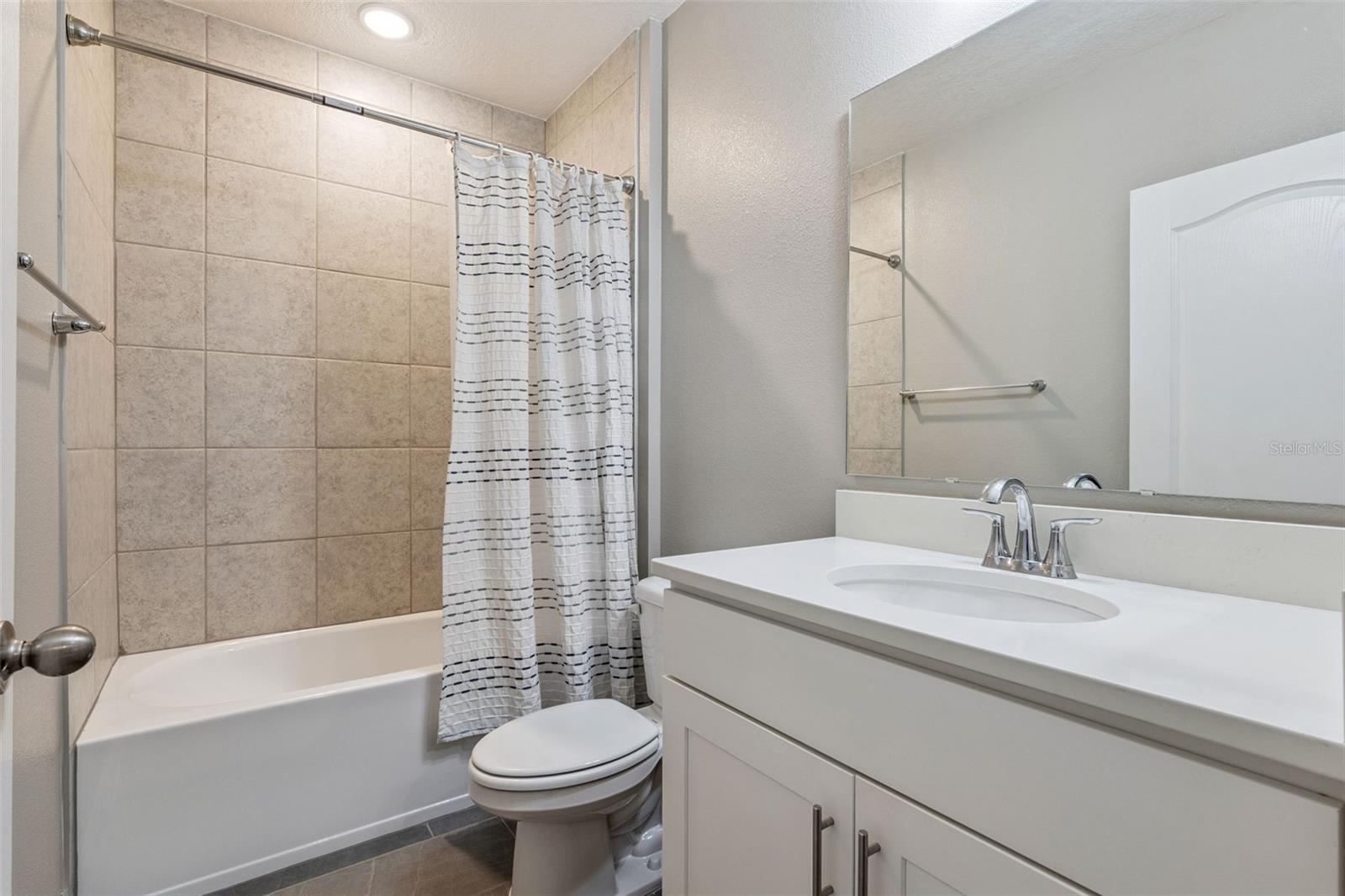 1076 BRADFORD RIDGE DR, LEESBURG, FL, 34748