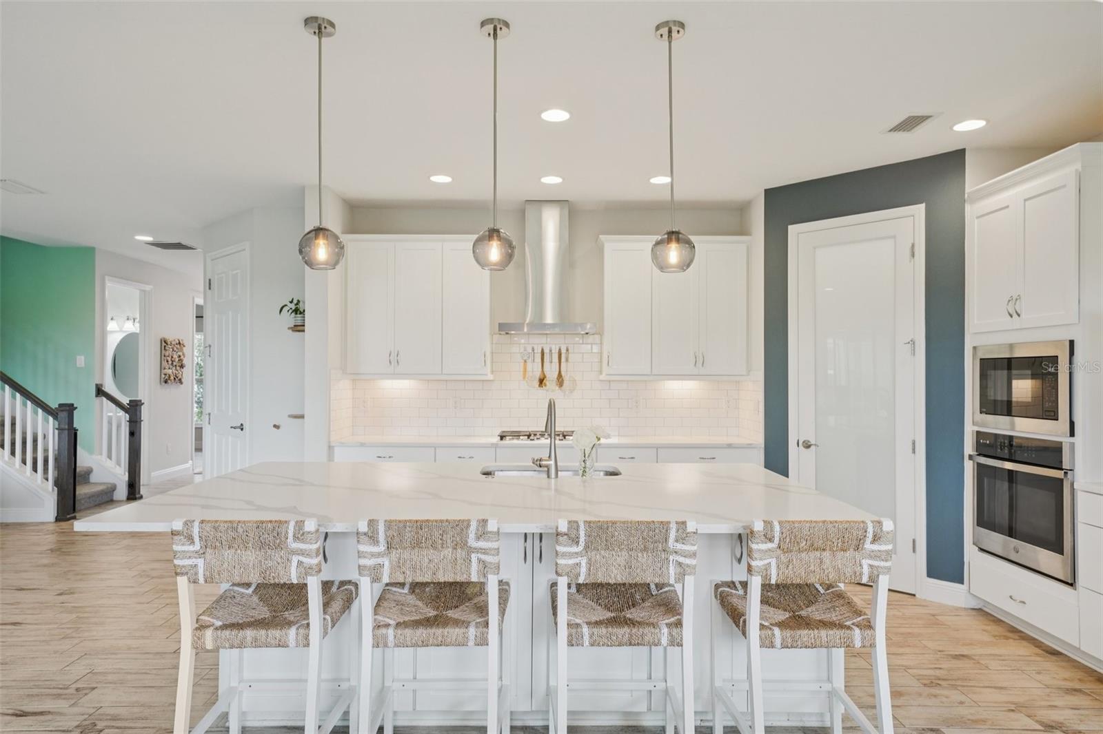 6169 GOLDEN NETTLE DR, APOLLO BEACH, FL, 33572