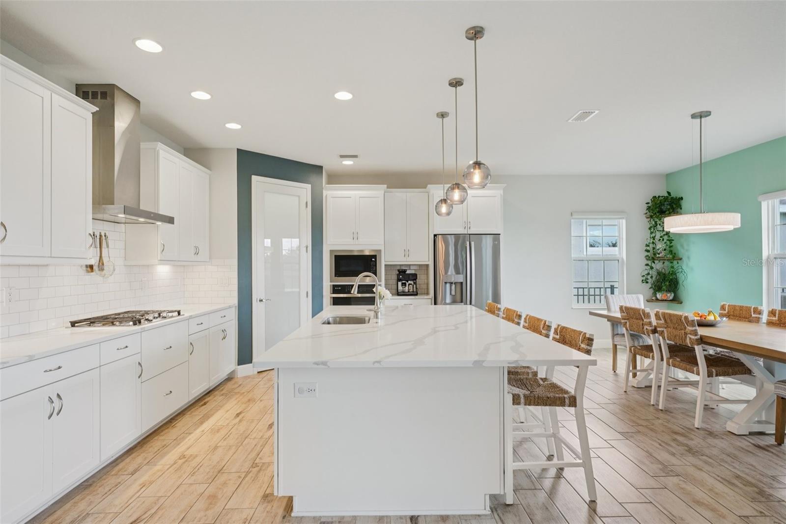 6169 GOLDEN NETTLE DR, APOLLO BEACH, FL, 33572