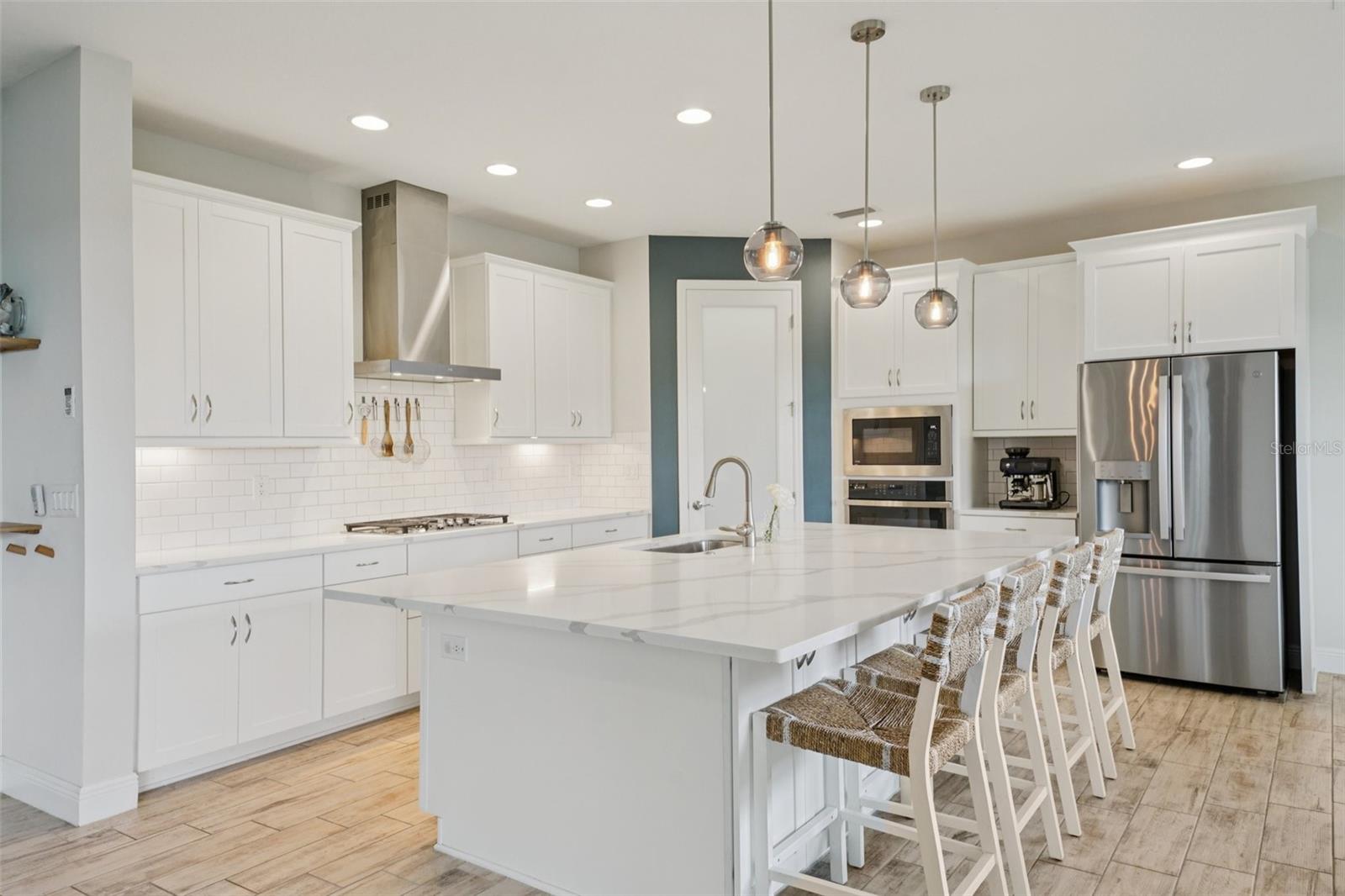 6169 GOLDEN NETTLE DR, APOLLO BEACH, FL, 33572