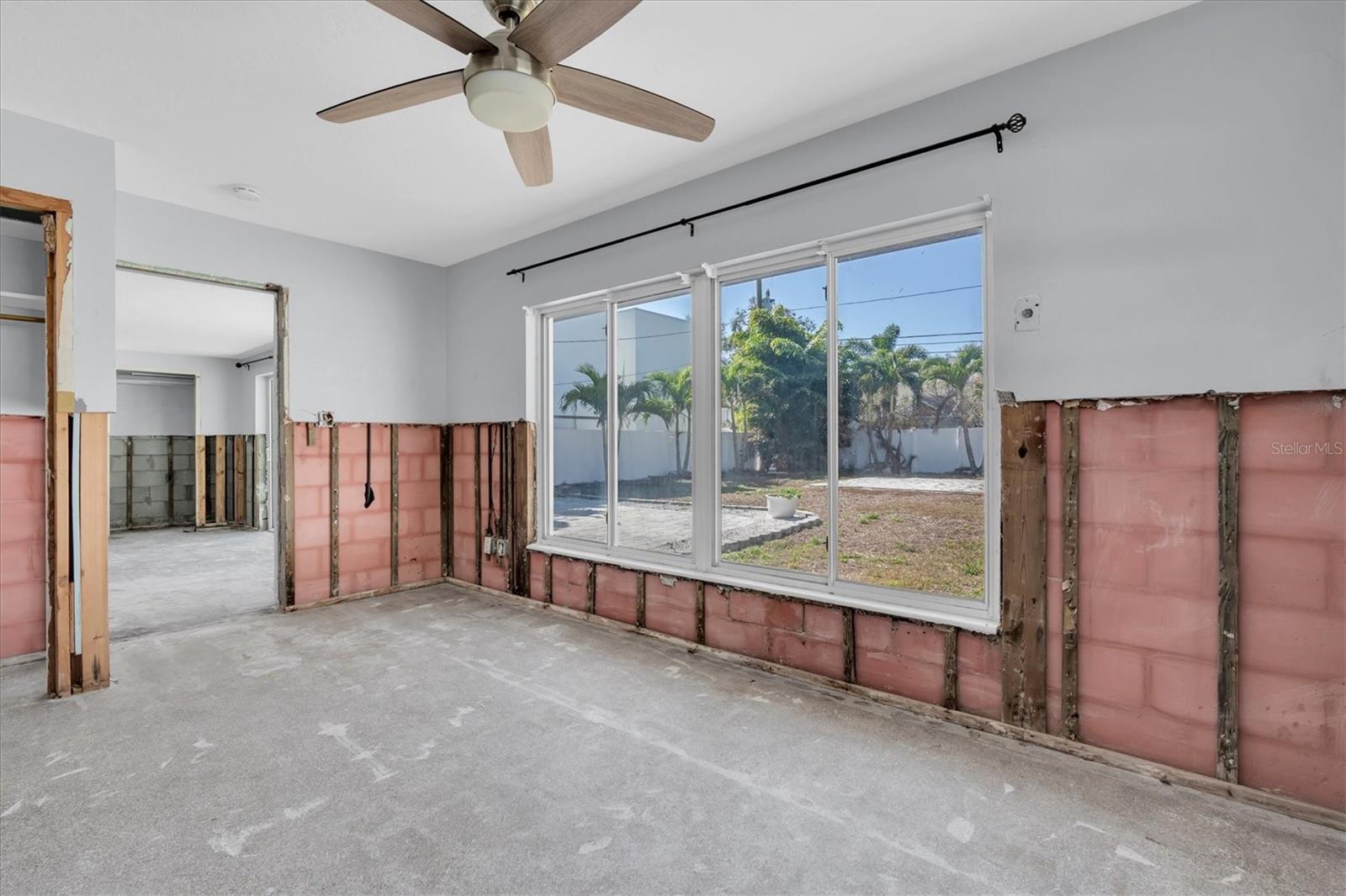 TB8481936 Property Photo