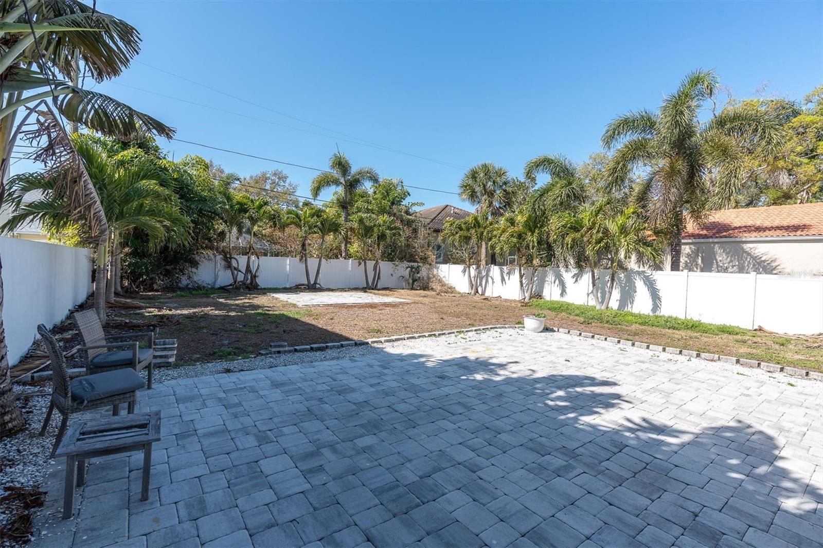 TB8481936 Property Photo