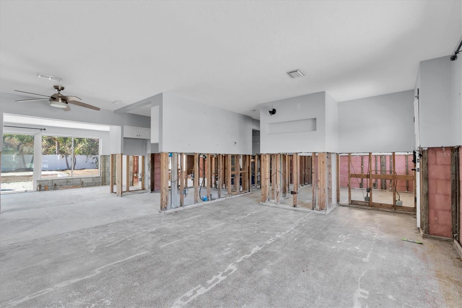 TB8481936 Property Photo