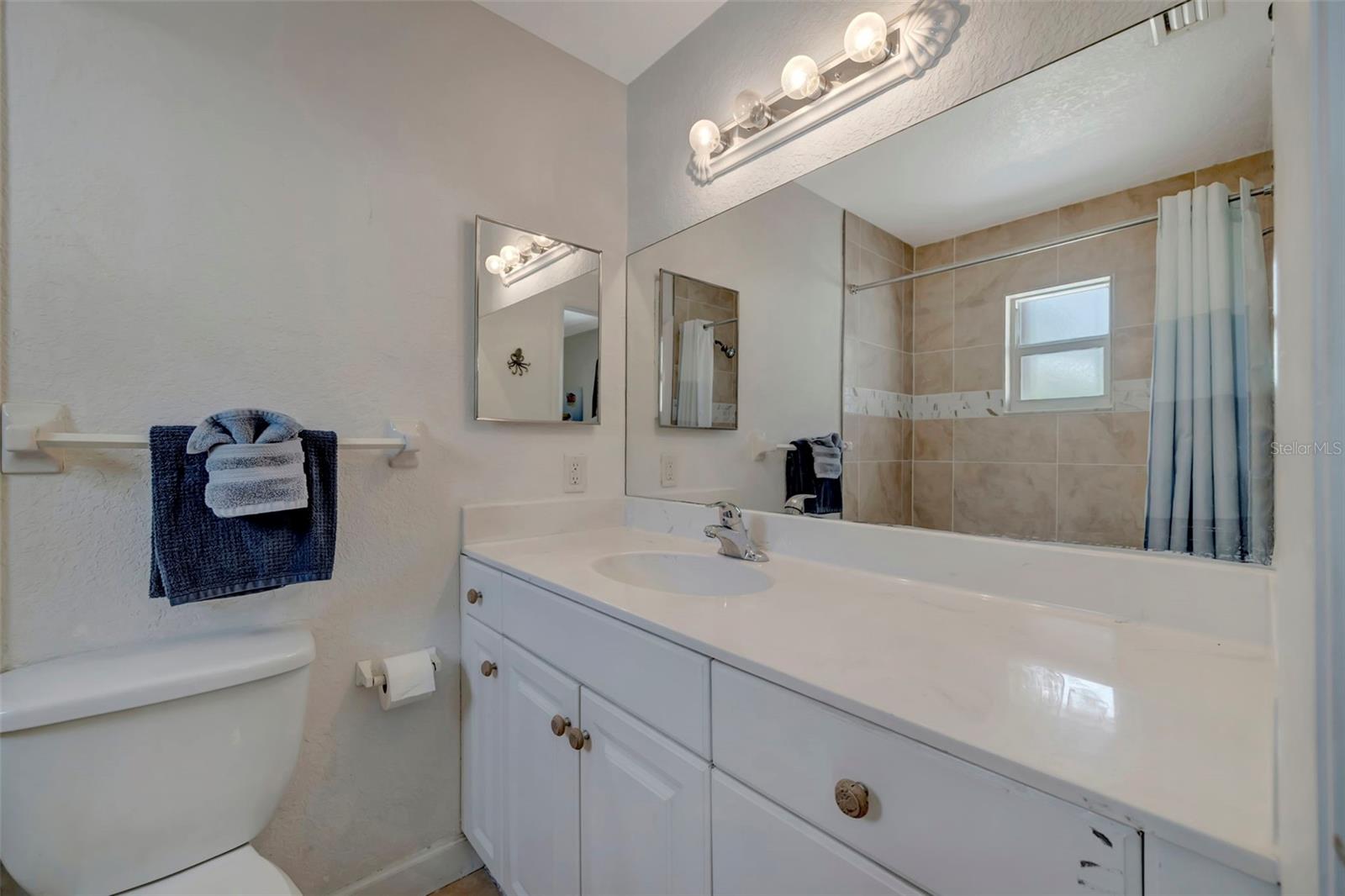 1105 GULF DR S #2, BRADENTON BEACH, FL, 34217