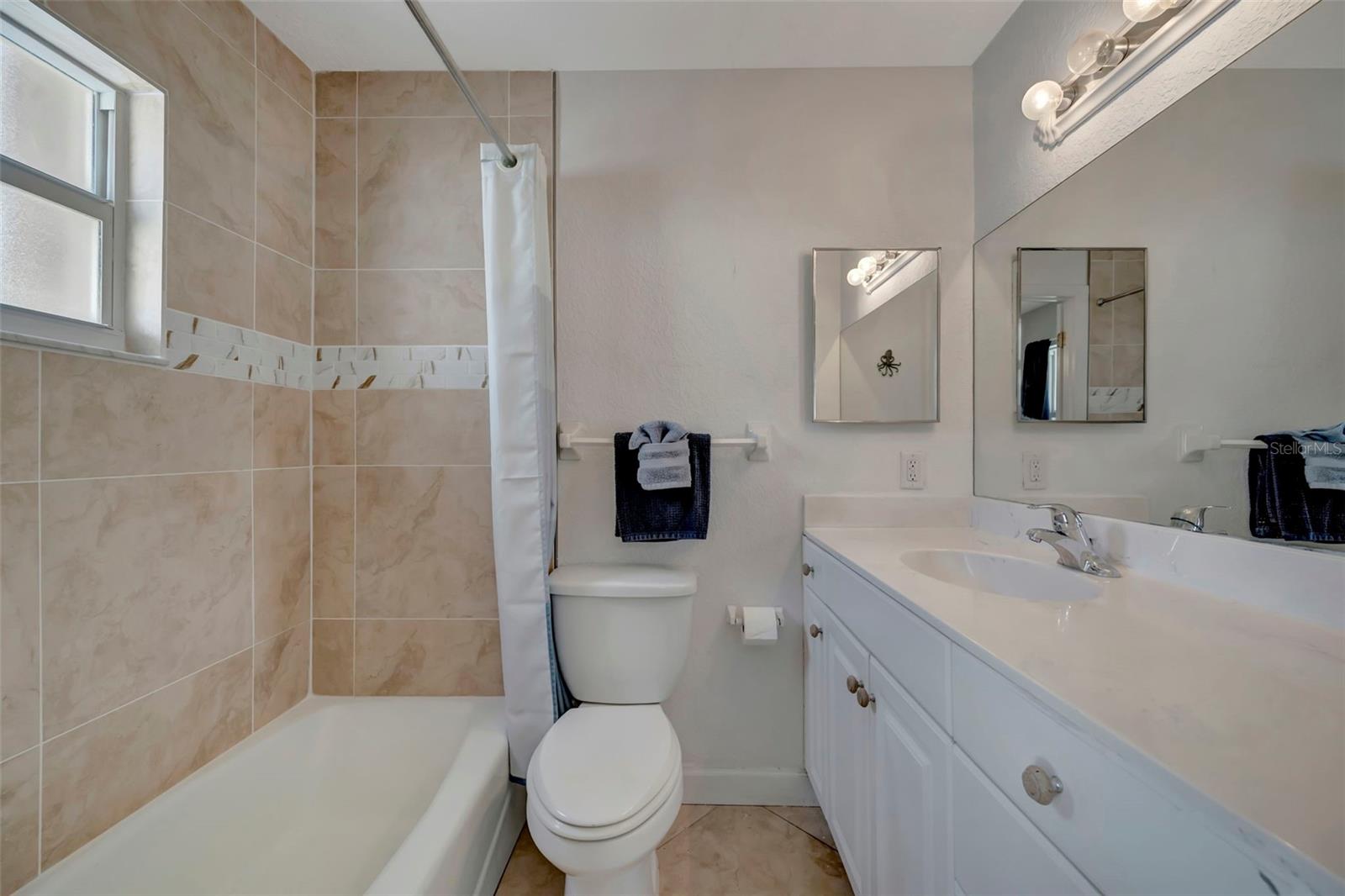 1105 GULF DR S #2, BRADENTON BEACH, FL, 34217