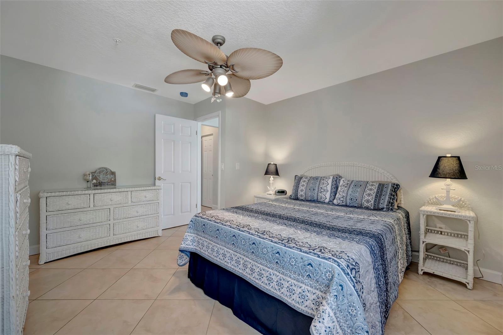 1105 GULF DR S #2, BRADENTON BEACH, FL, 34217