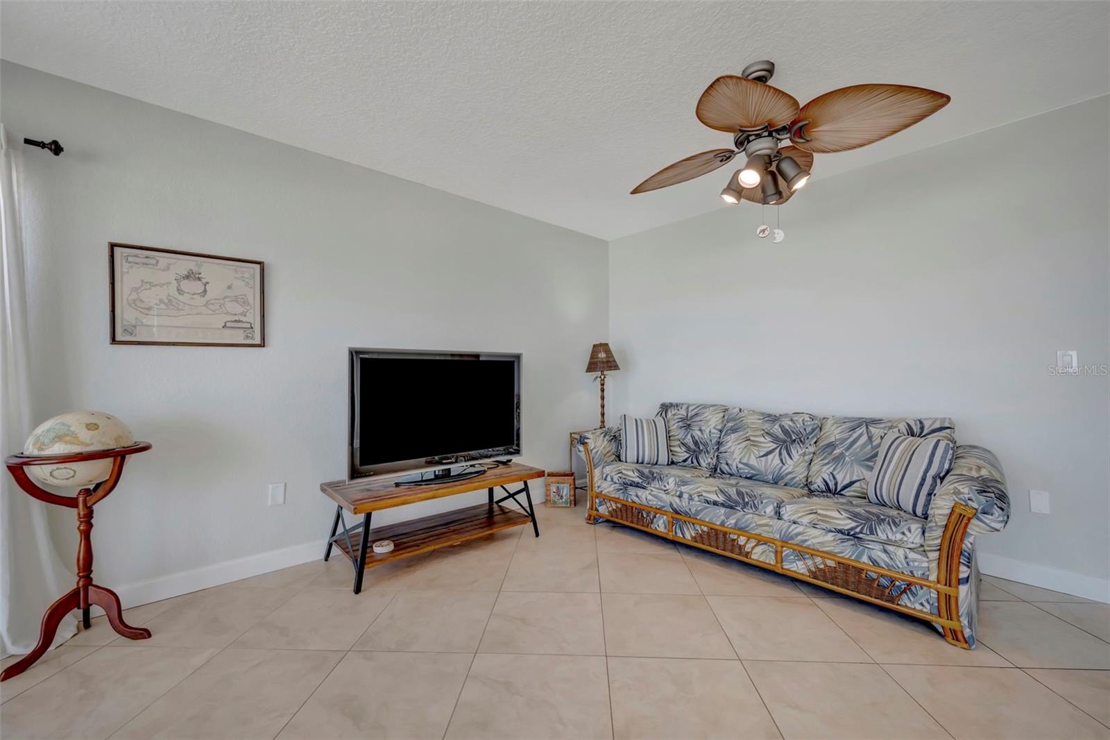1105 GULF DR S #2, BRADENTON BEACH, FL, 34217