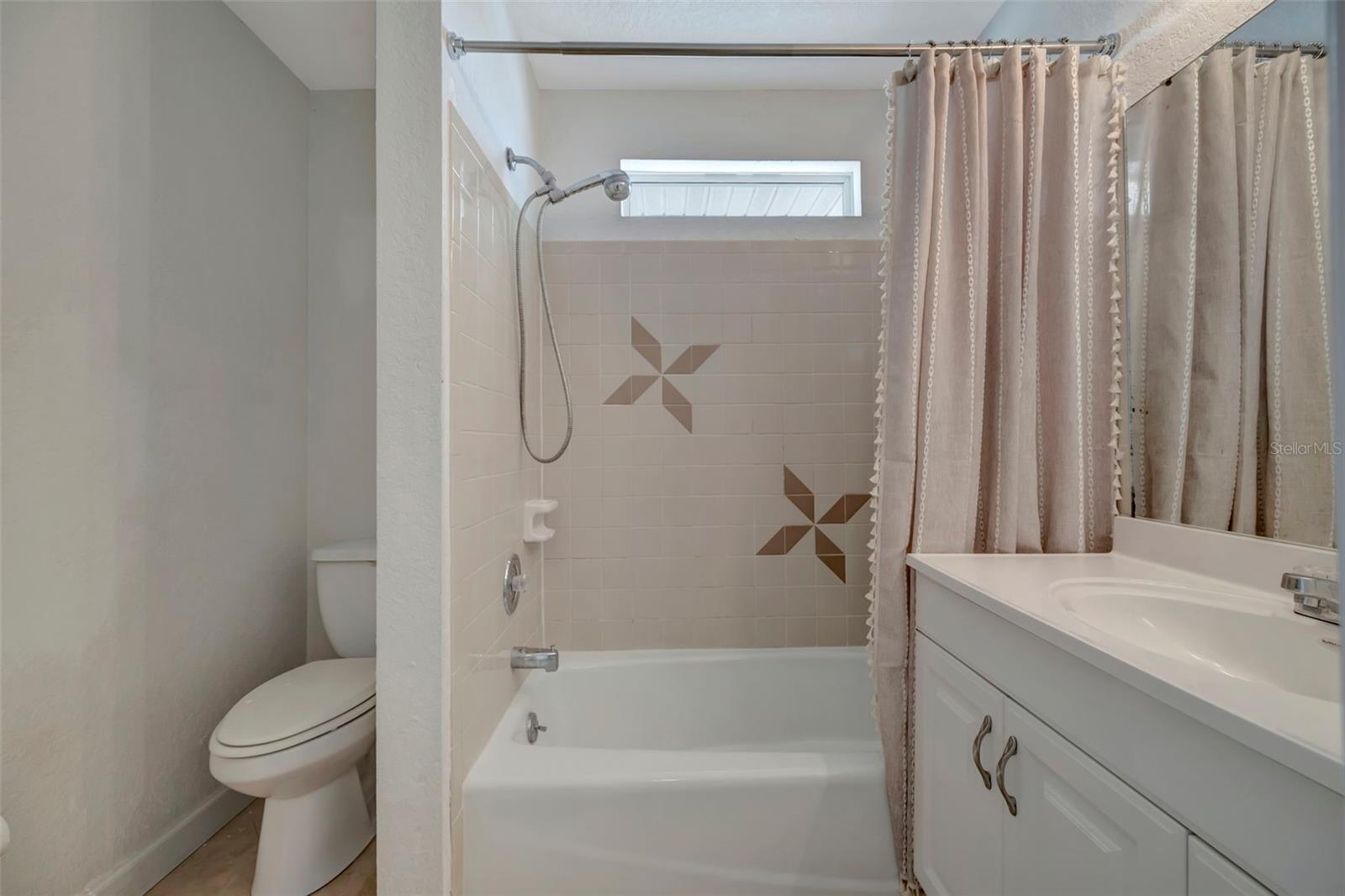 1105 GULF DR S #2, BRADENTON BEACH, FL, 34217