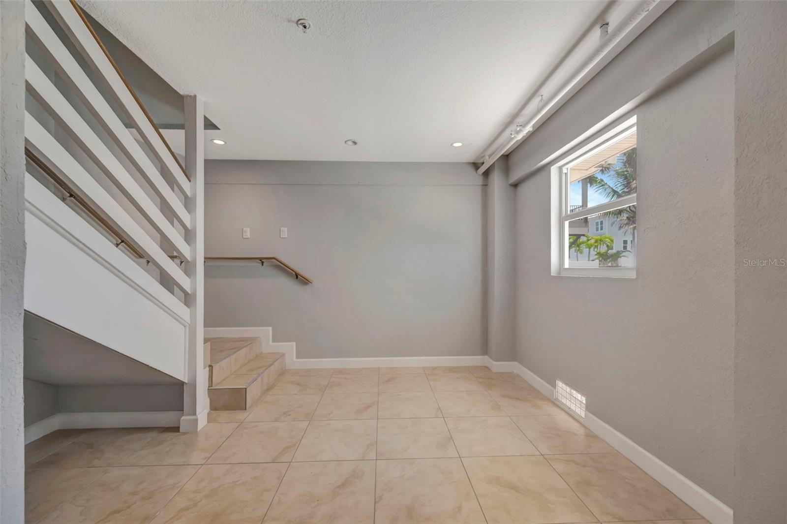 1105 GULF DR S #2, BRADENTON BEACH, FL, 34217