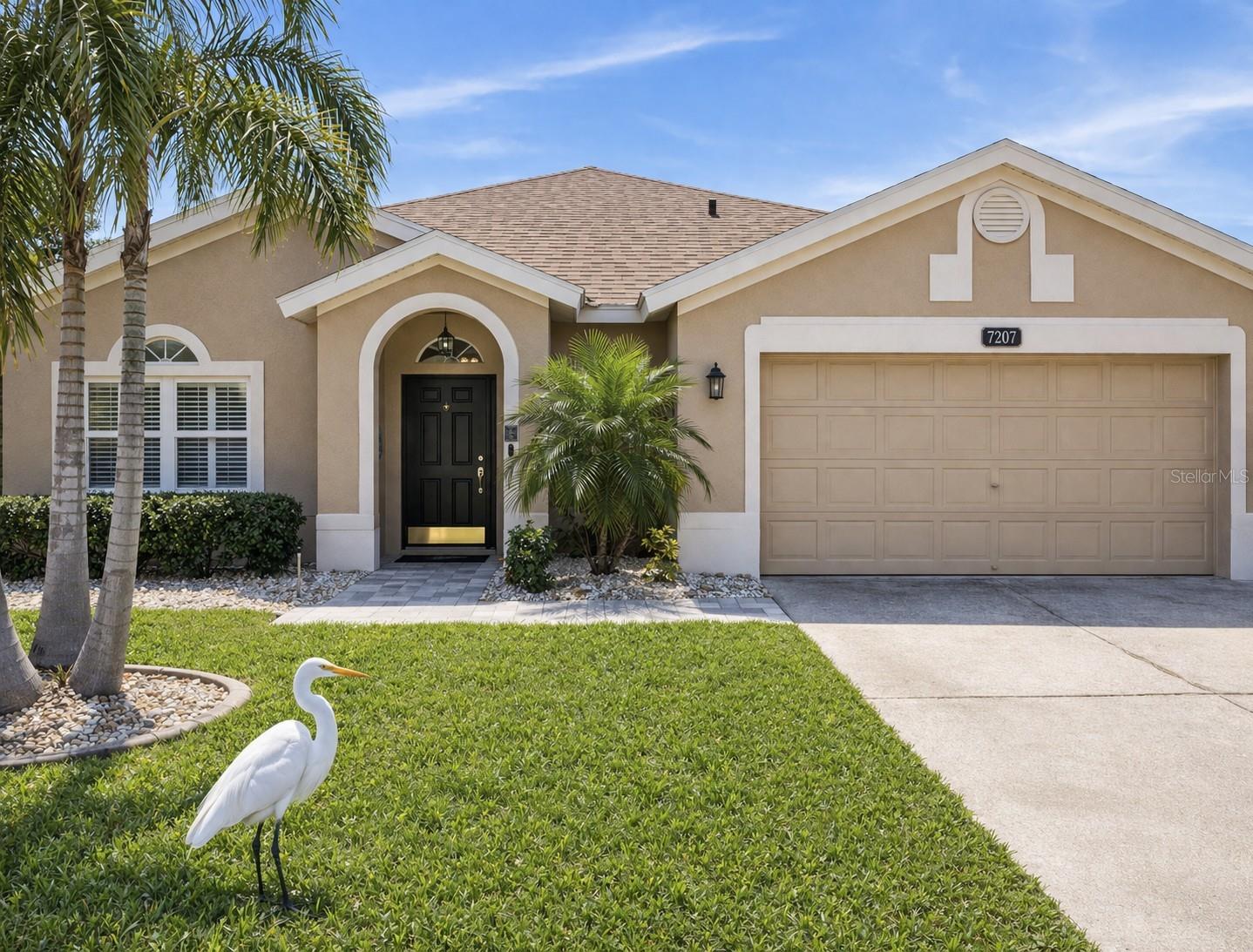 Florida curb appeal!