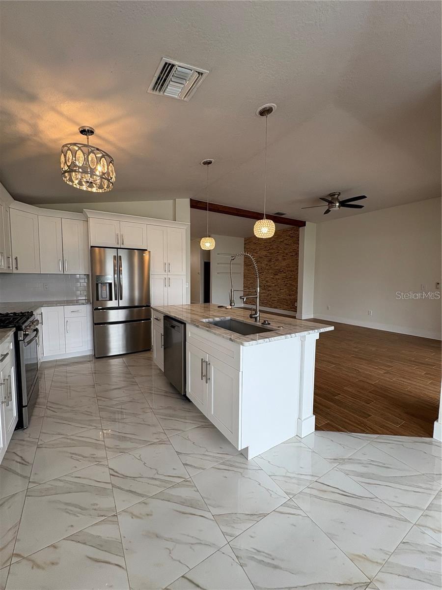 9820 BAYBORO BRIDGE DR, TAMPA, FL, 33626