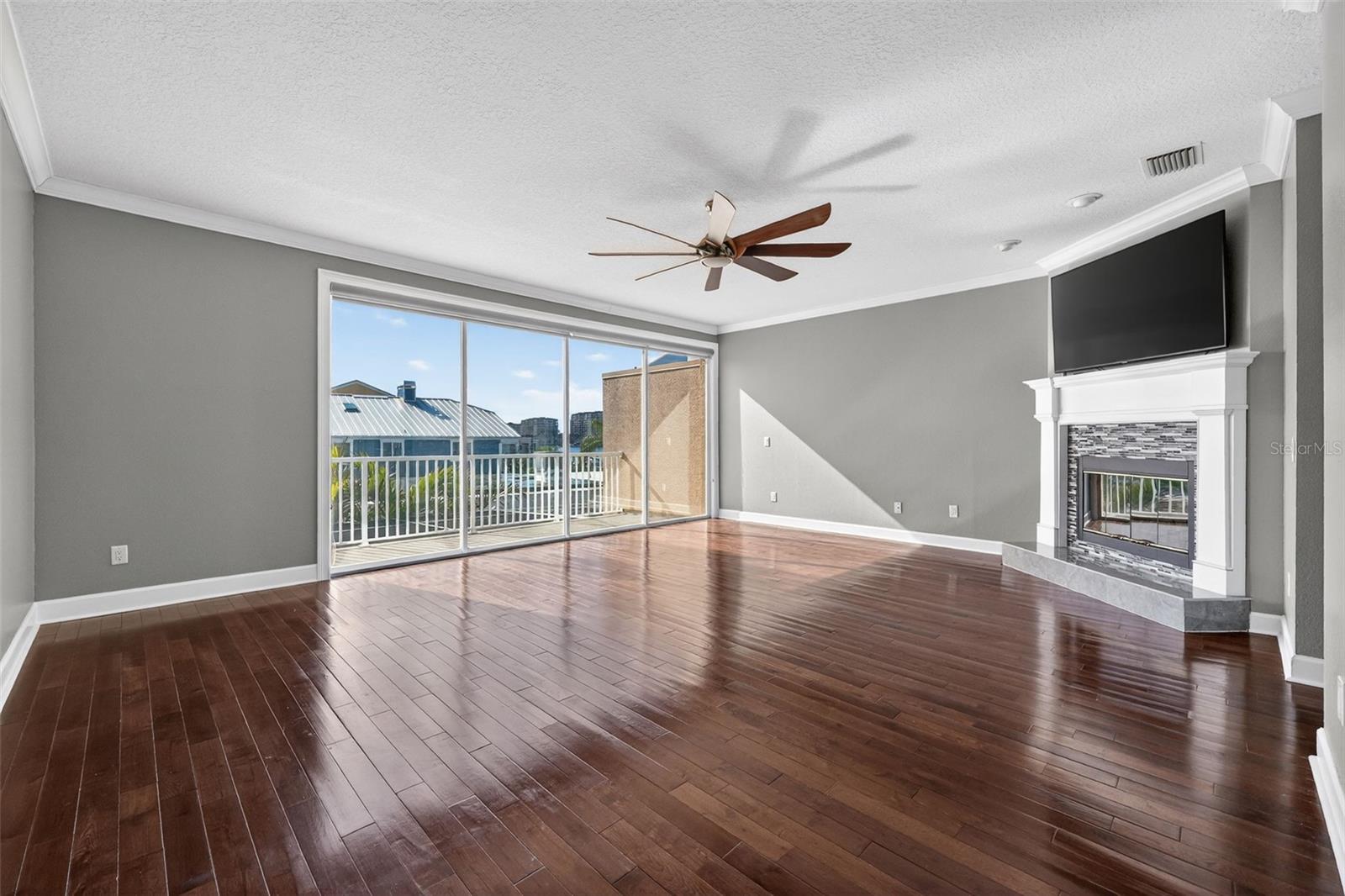 348 LARBOARD WAY, CLEARWATER BEACH, FL, 33767