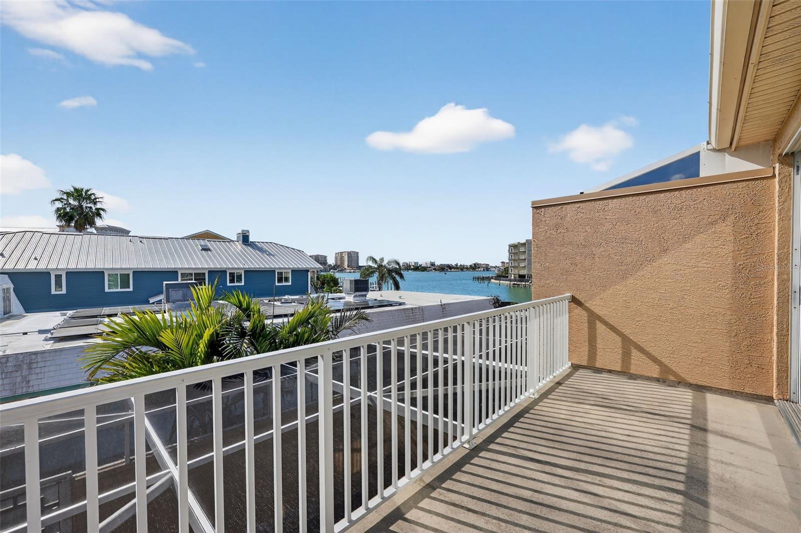 348 LARBOARD WAY, CLEARWATER BEACH, FL, 33767