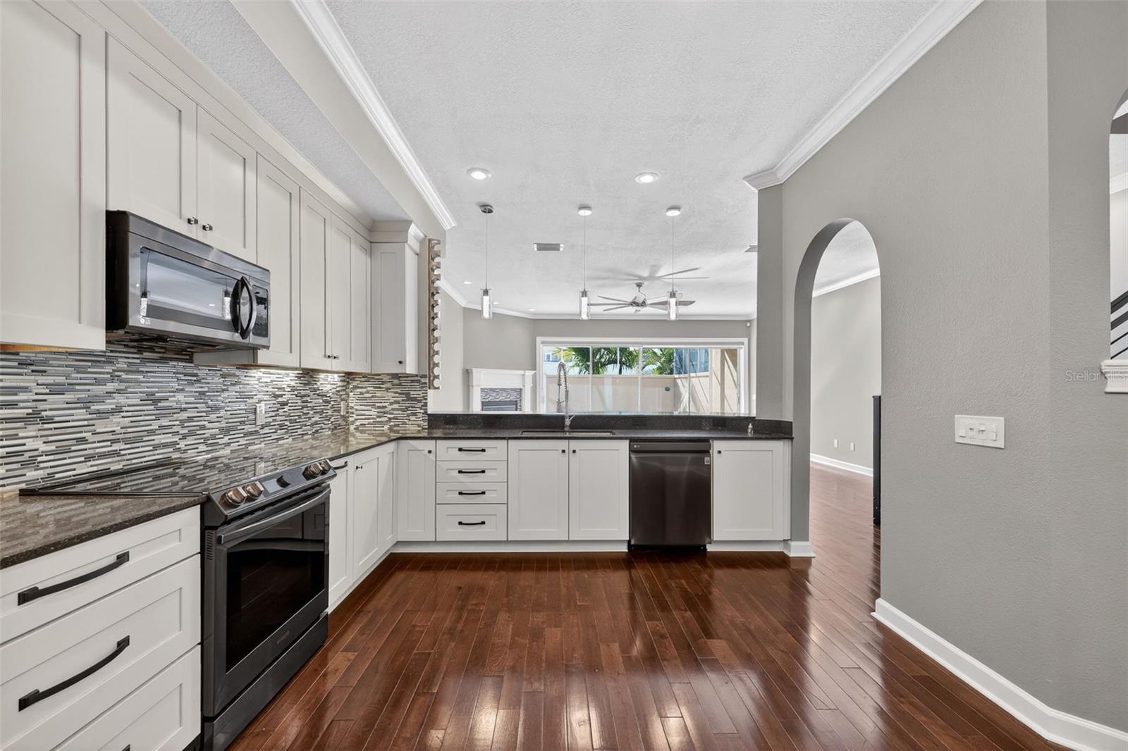 348 LARBOARD WAY, CLEARWATER BEACH, FL, 33767