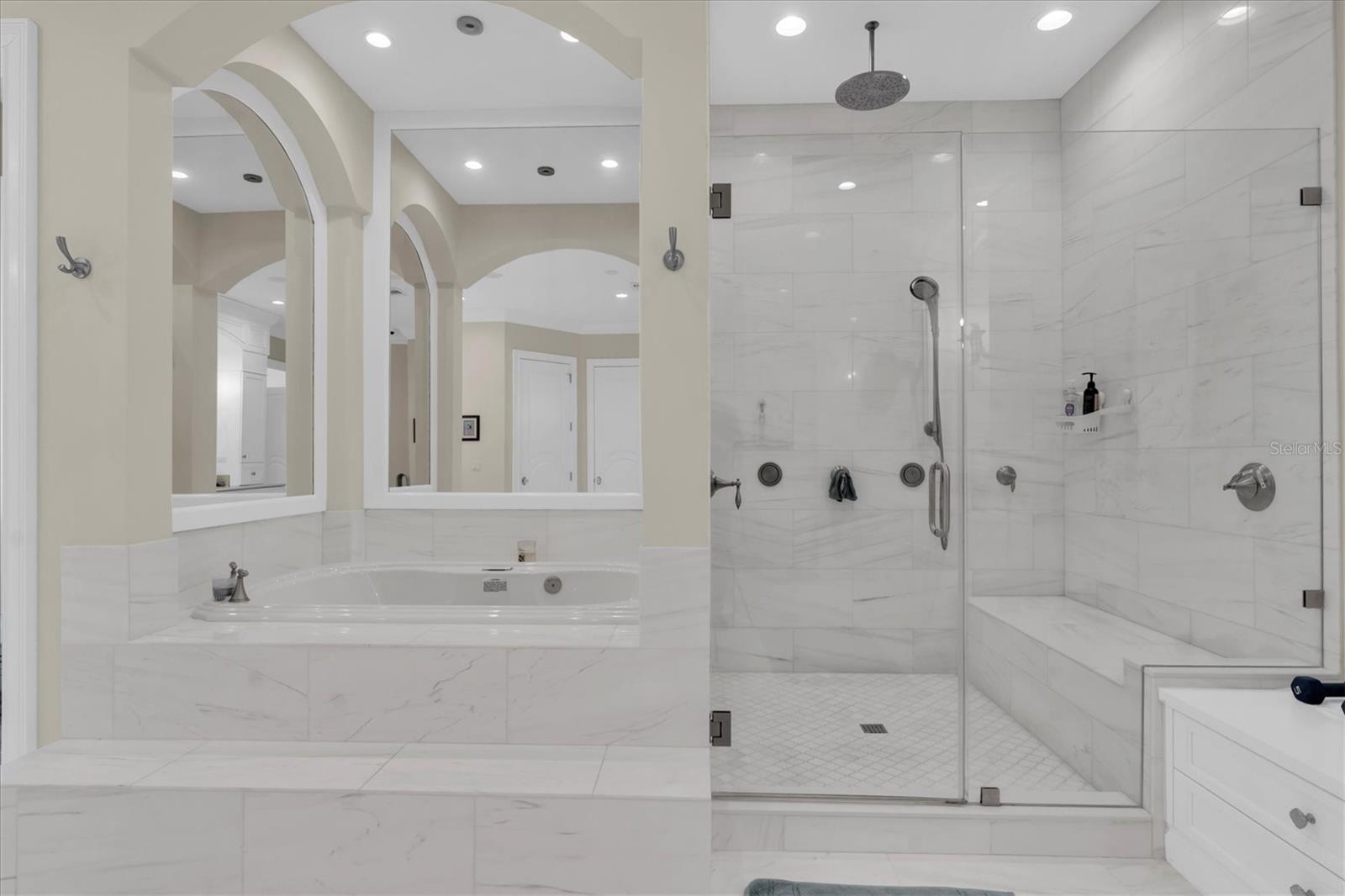 TB8482036 Property Photo