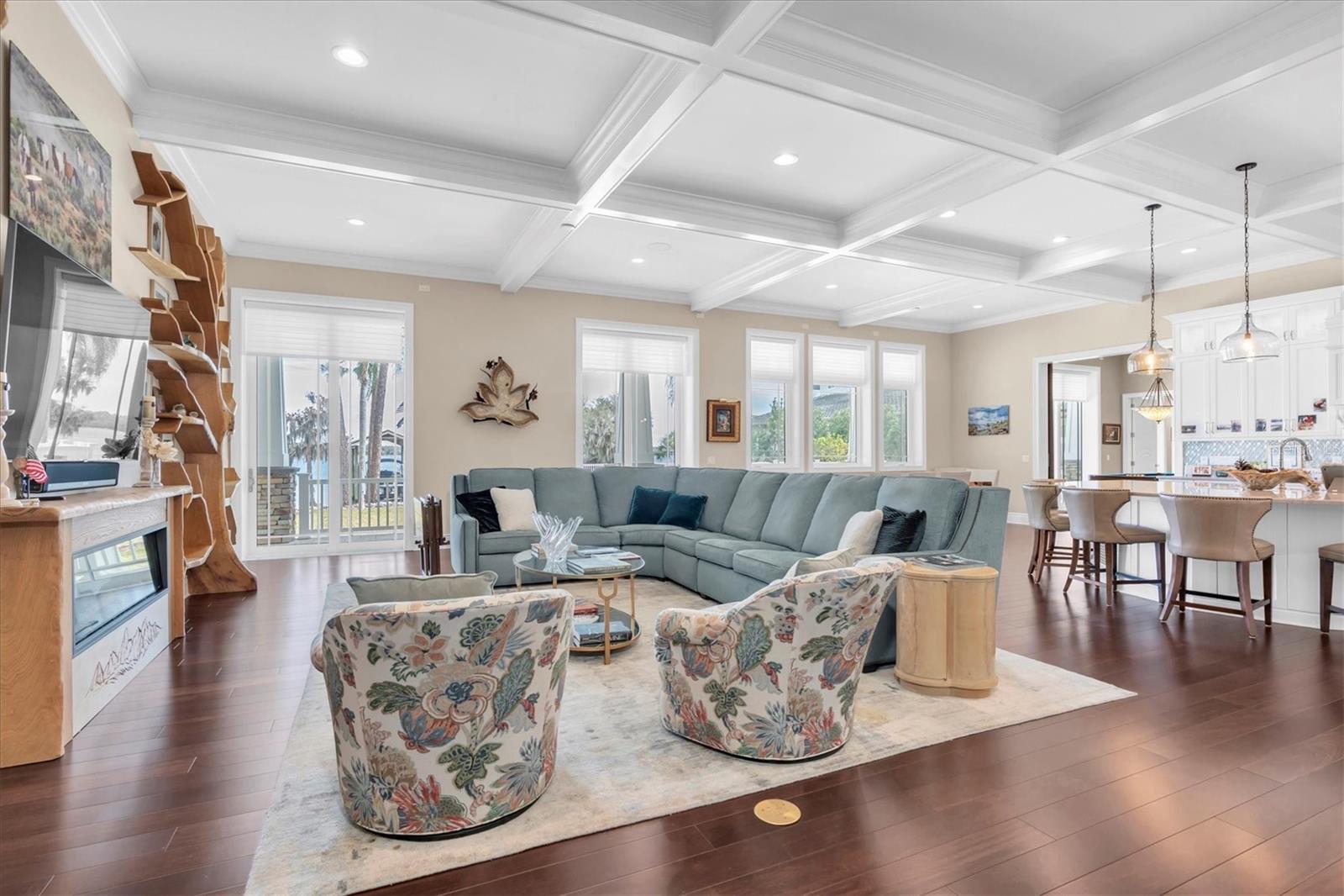 TB8482036 Property Photo