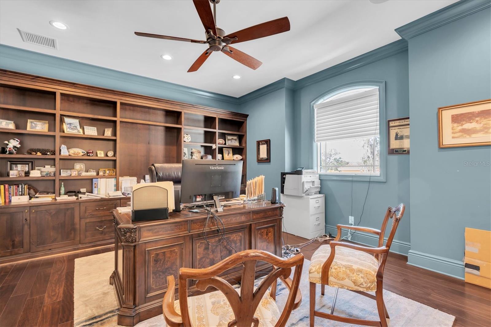 TB8482036 Property Photo