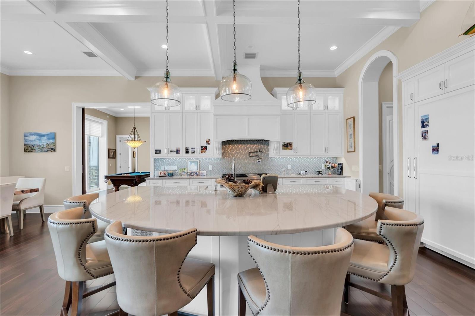 TB8482036 Property Photo