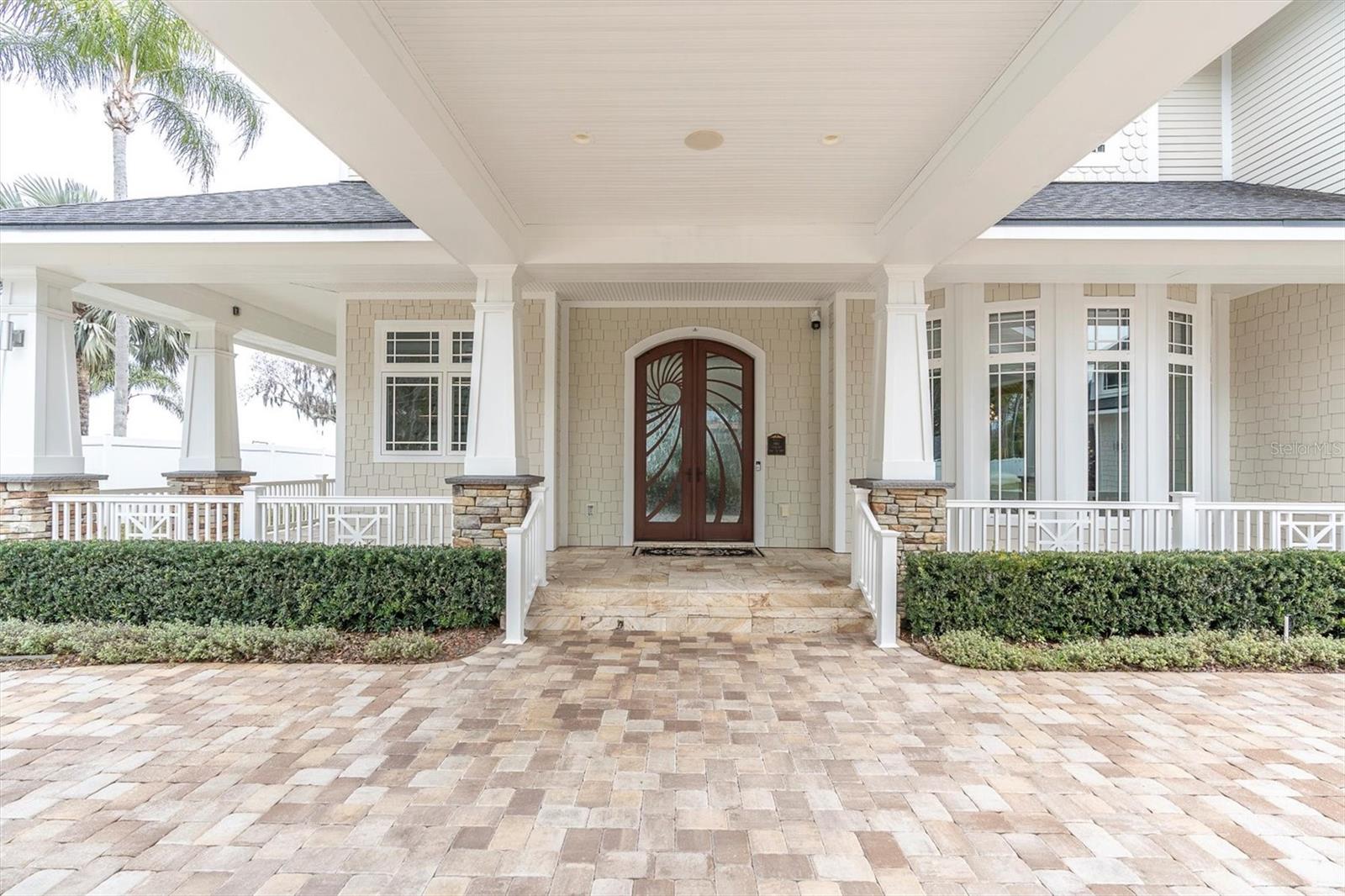 TB8482036 Property Photo