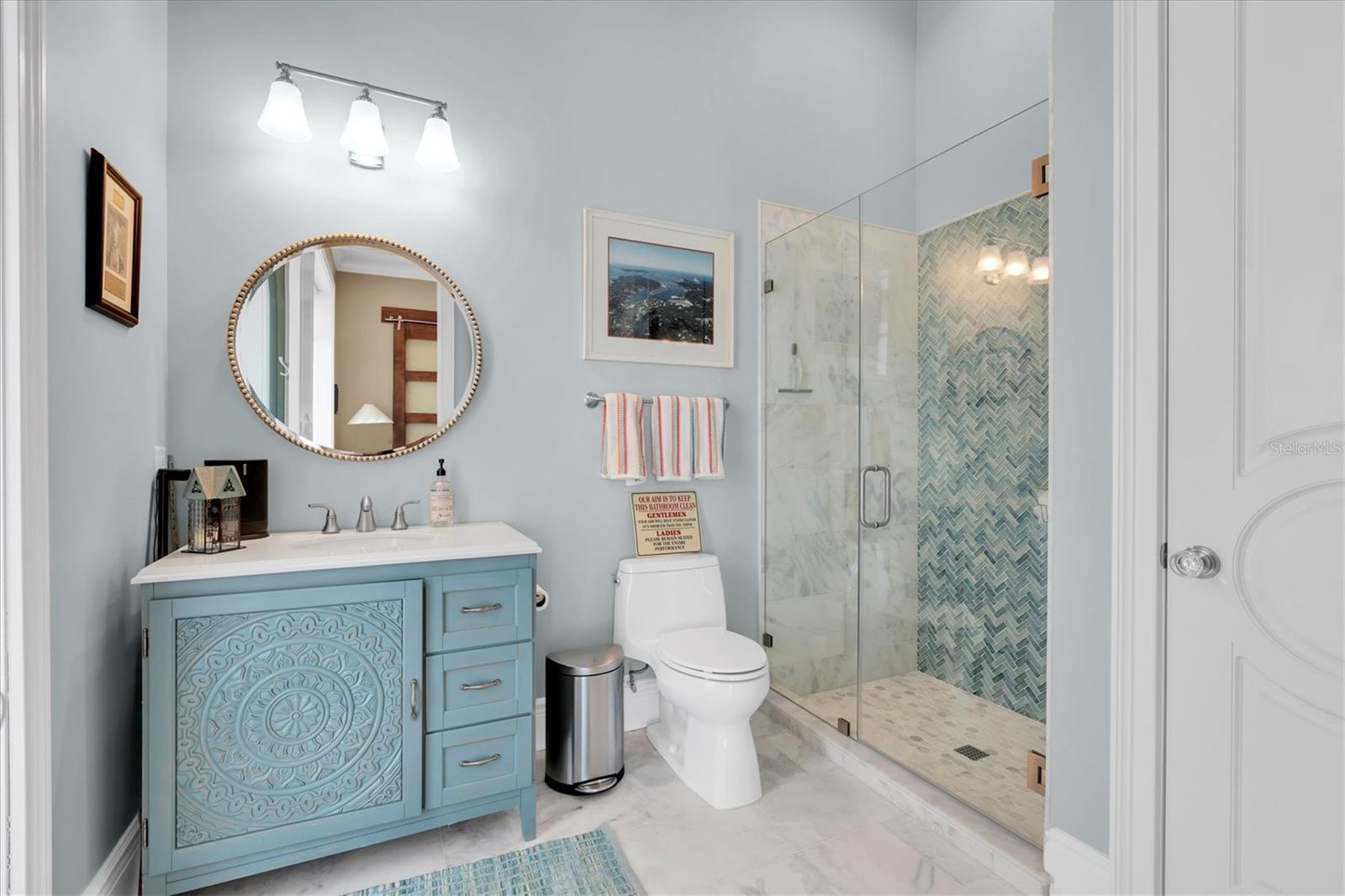 TB8482036 Property Photo