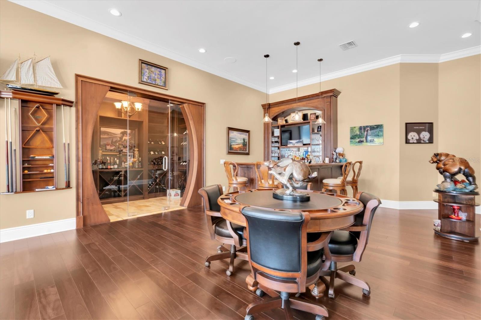 TB8482036 Property Photo