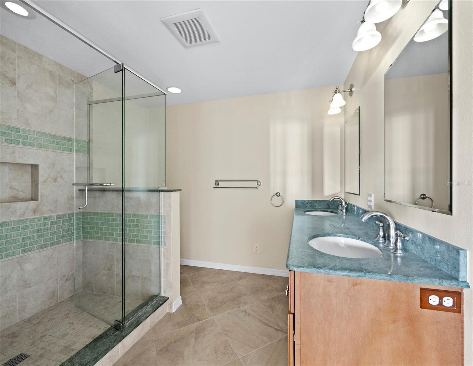 741 OLD COMPASS RD, LONGBOAT KEY, FL, 34228