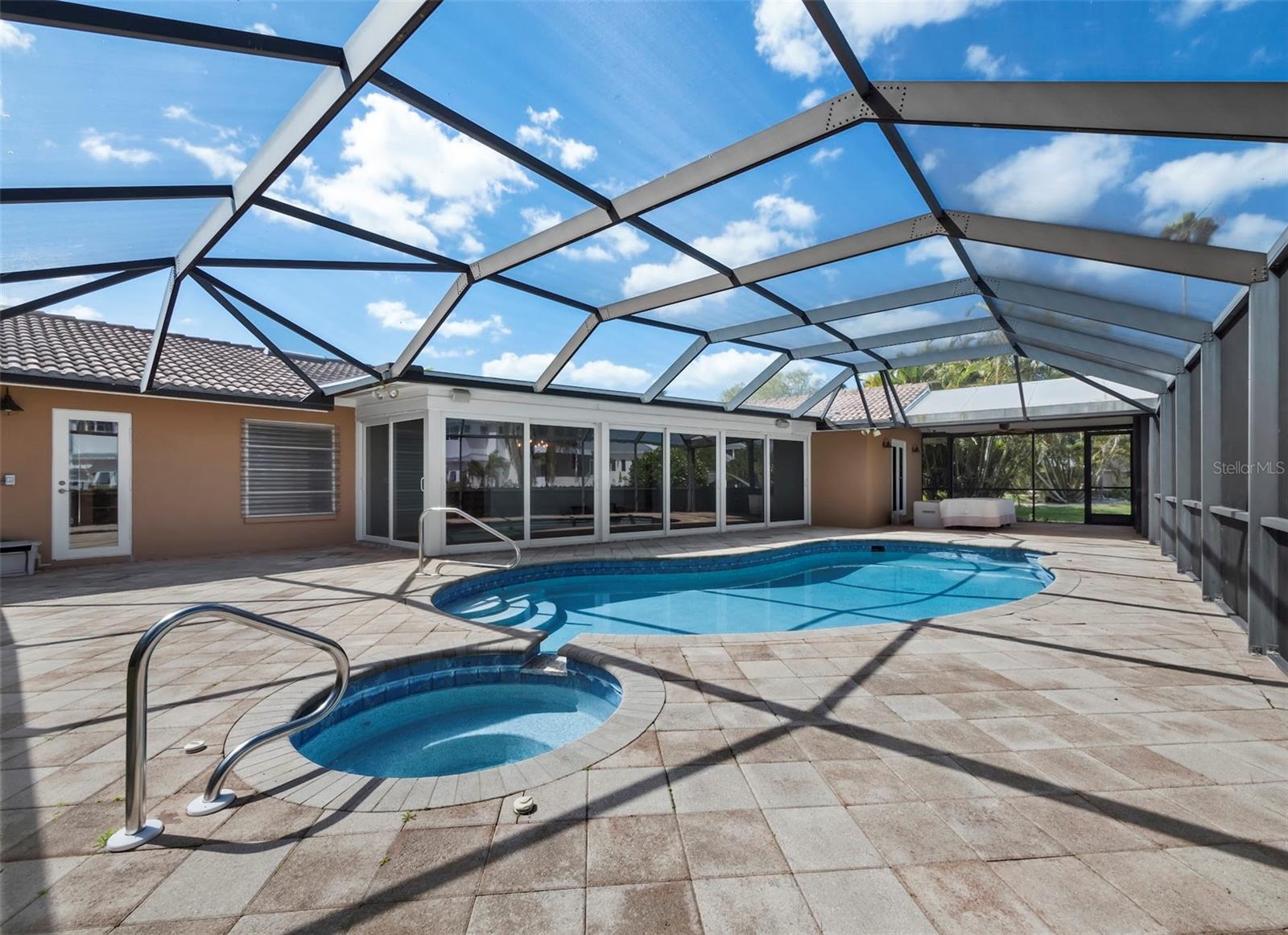 741 OLD COMPASS RD, LONGBOAT KEY, FL, 34228