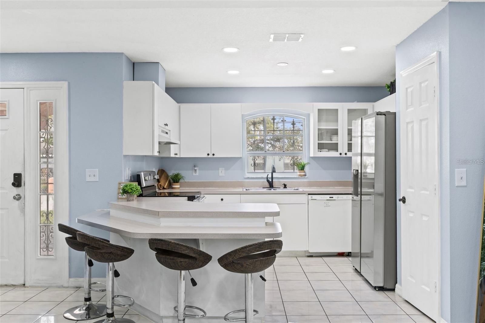 5102 N MACDILL AVE, TAMPA, FL, 33614