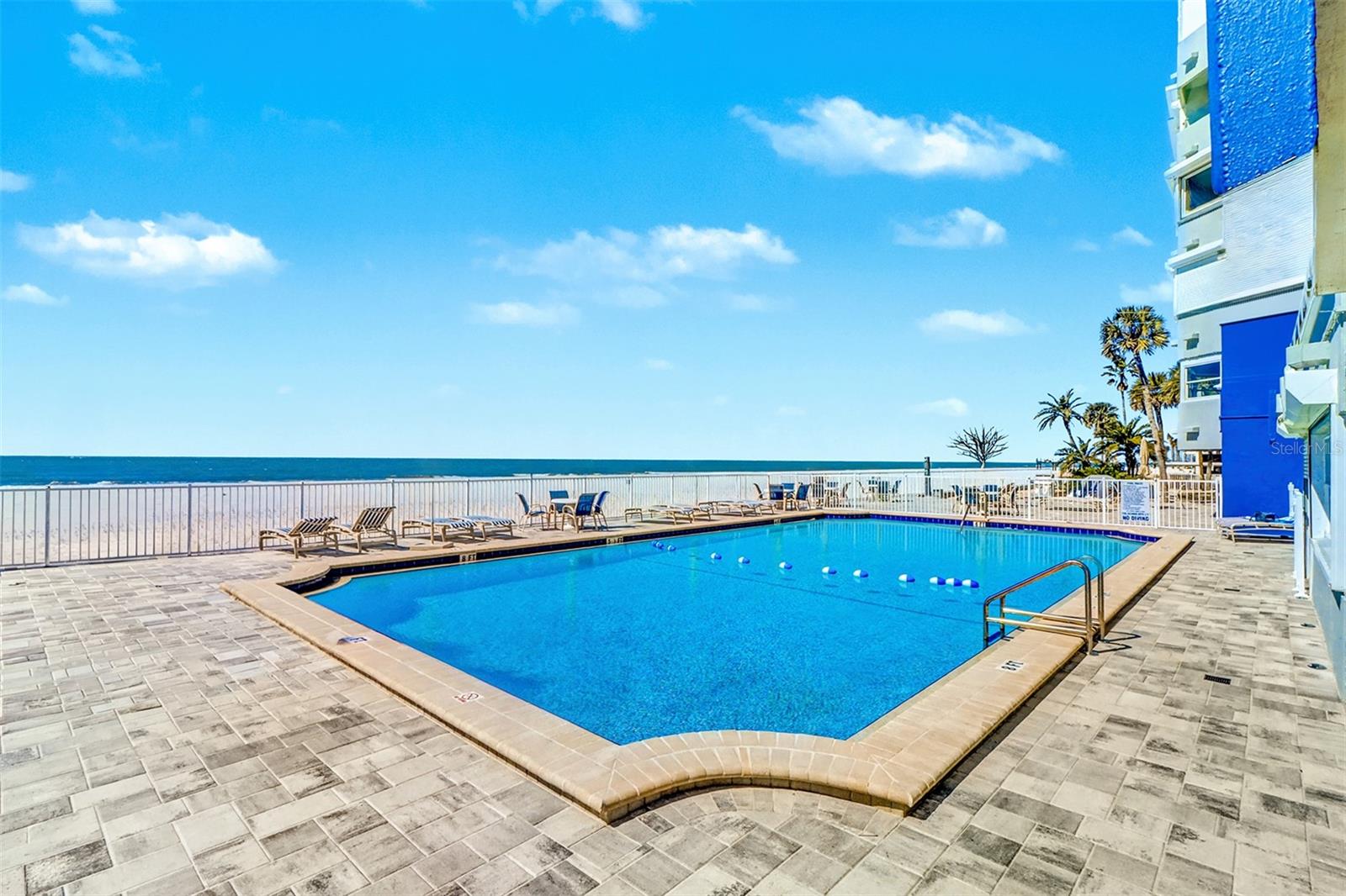 17400 GULF BLVD #H-2, REDINGTON SHORES, FL, 33708